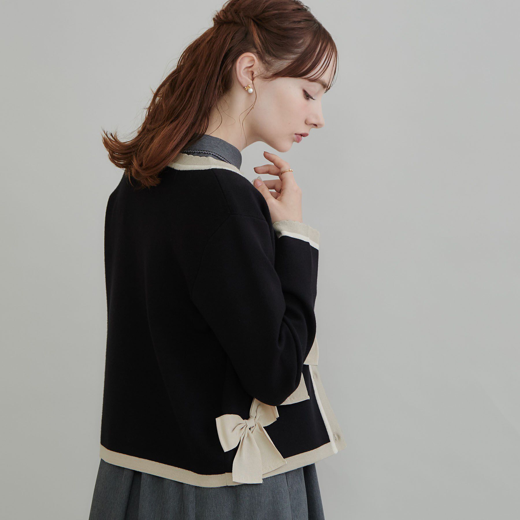 Couture broach「【リボンが主役】配色 総針スカラカーディガン」|カーディガン|