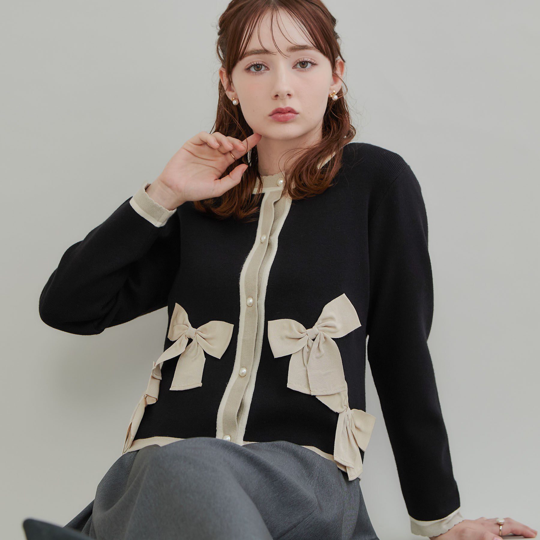 Couture broach「【リボンが主役】配色 総針スカラカーディガン」|カーディガン|