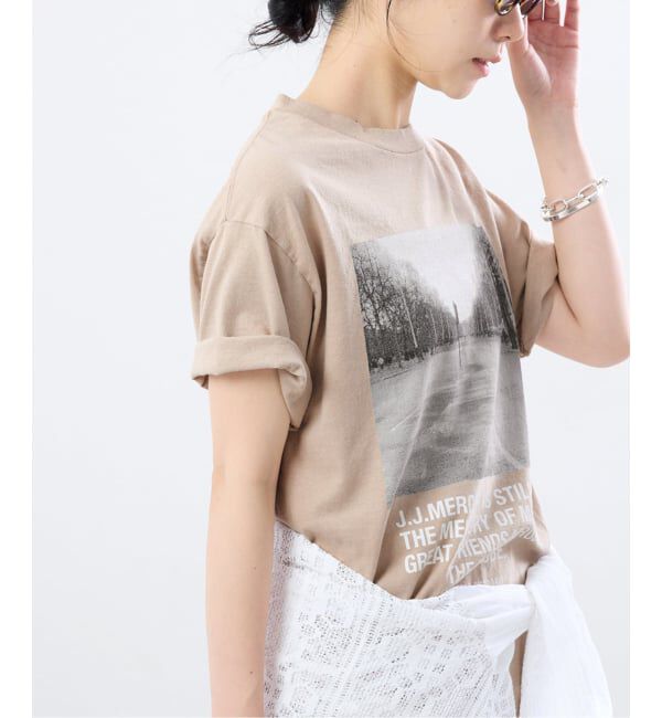 IENA「《一部店舗・WEB限定》J.J.Mercer フレンチフォトTシャツ F」|Tシャツ・カットソー|ベージュ