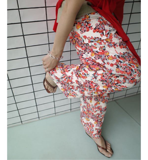 IENA「《一部店舗限定》Maison IENA フローラルカーゴパンツ」|カーゴ|
