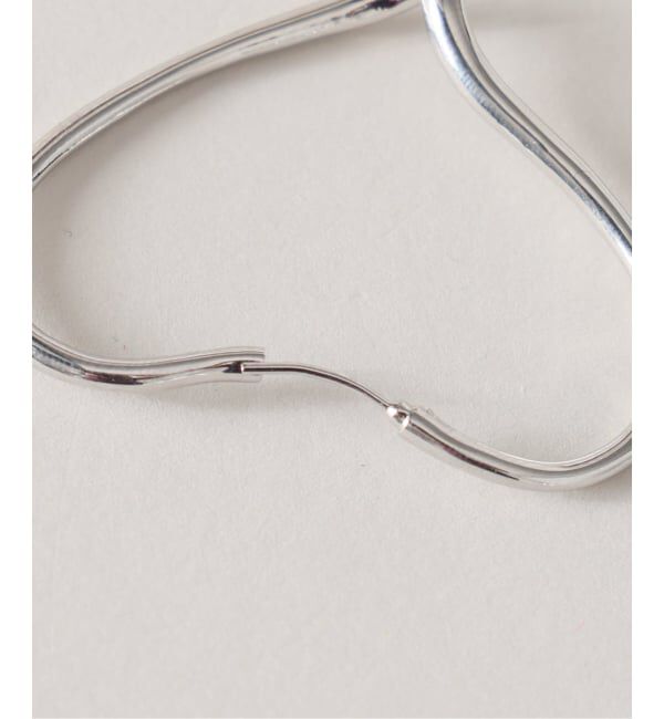 Spick and Span「EO / イオ TWIST HEART HOOP PIERCE」|ピアス|