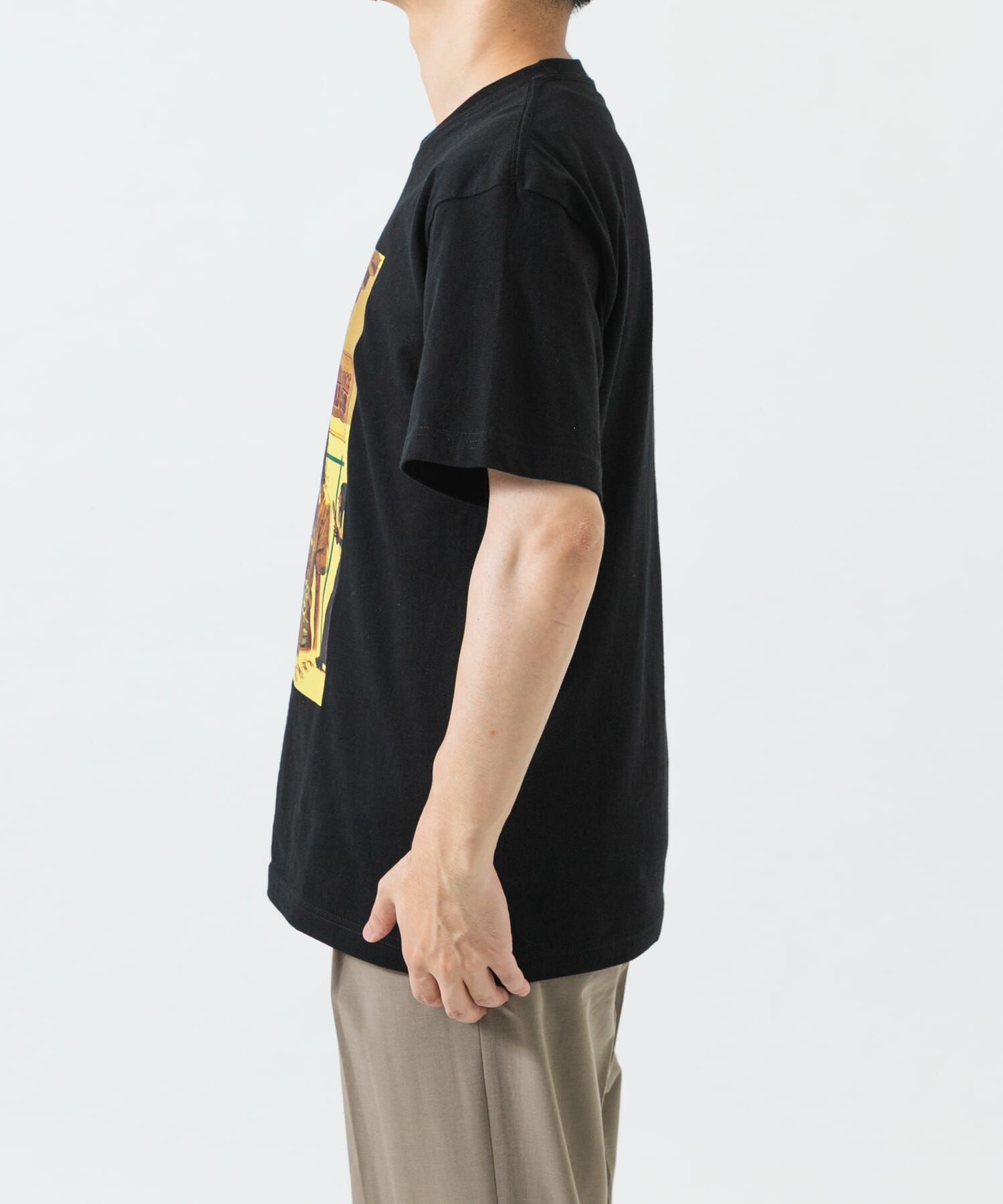URBAN RESEARCH「URBAN RESEARCH&times;Backrooms&times;A24　Backrooms T-SHIRTS」|Tシャツ・カットソー|