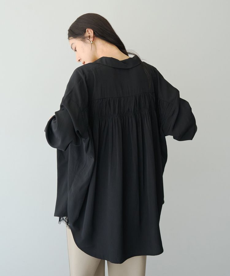 YECCA VECCA「バックギャザーロングシャツ」|シャツ・ブラウス|Black