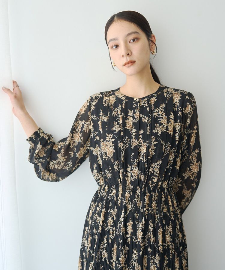 YECCA VECCA「ヴィンテージフラワー柄プリーツワンピース」|ワンピース|