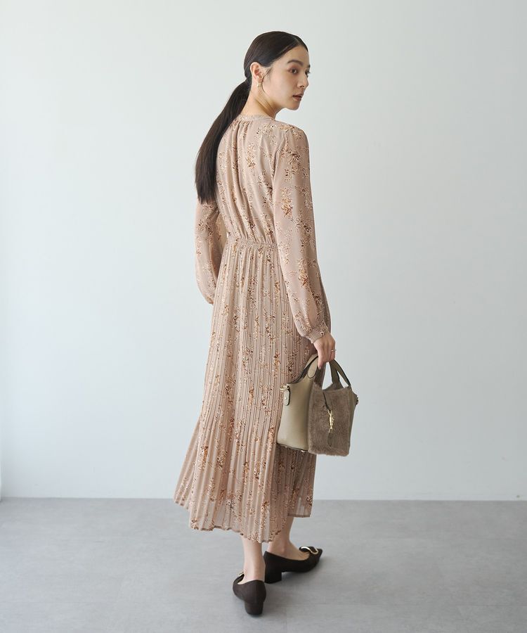 YECCA VECCA「ヴィンテージフラワー柄プリーツワンピース」|ワンピース|