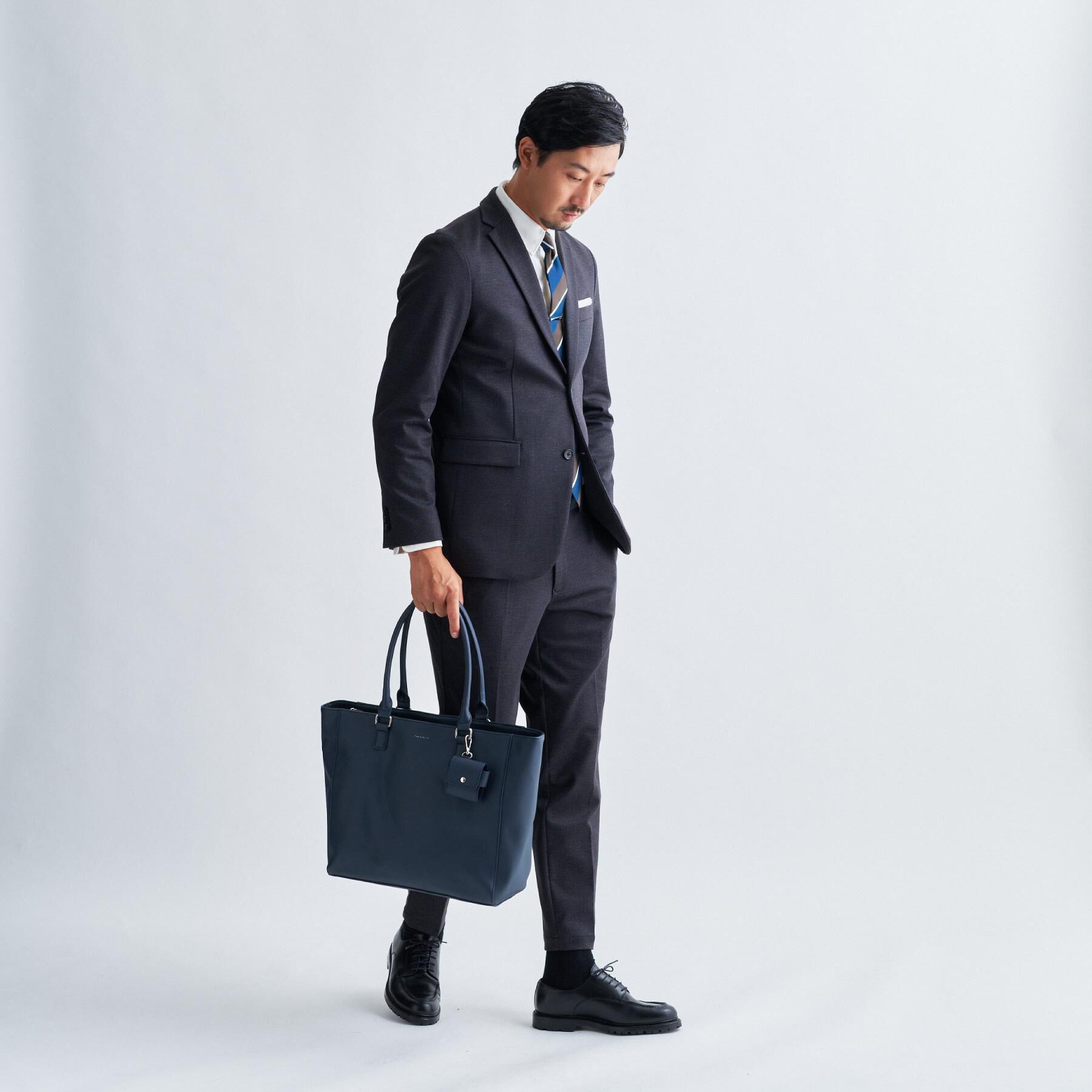 THE SHOP TK「【ご好評につき再入荷！！】合皮トートバッグ イヤホンケース付き/A$収納可/PCスリーブ付き/ビジネ」|トートバッグ|