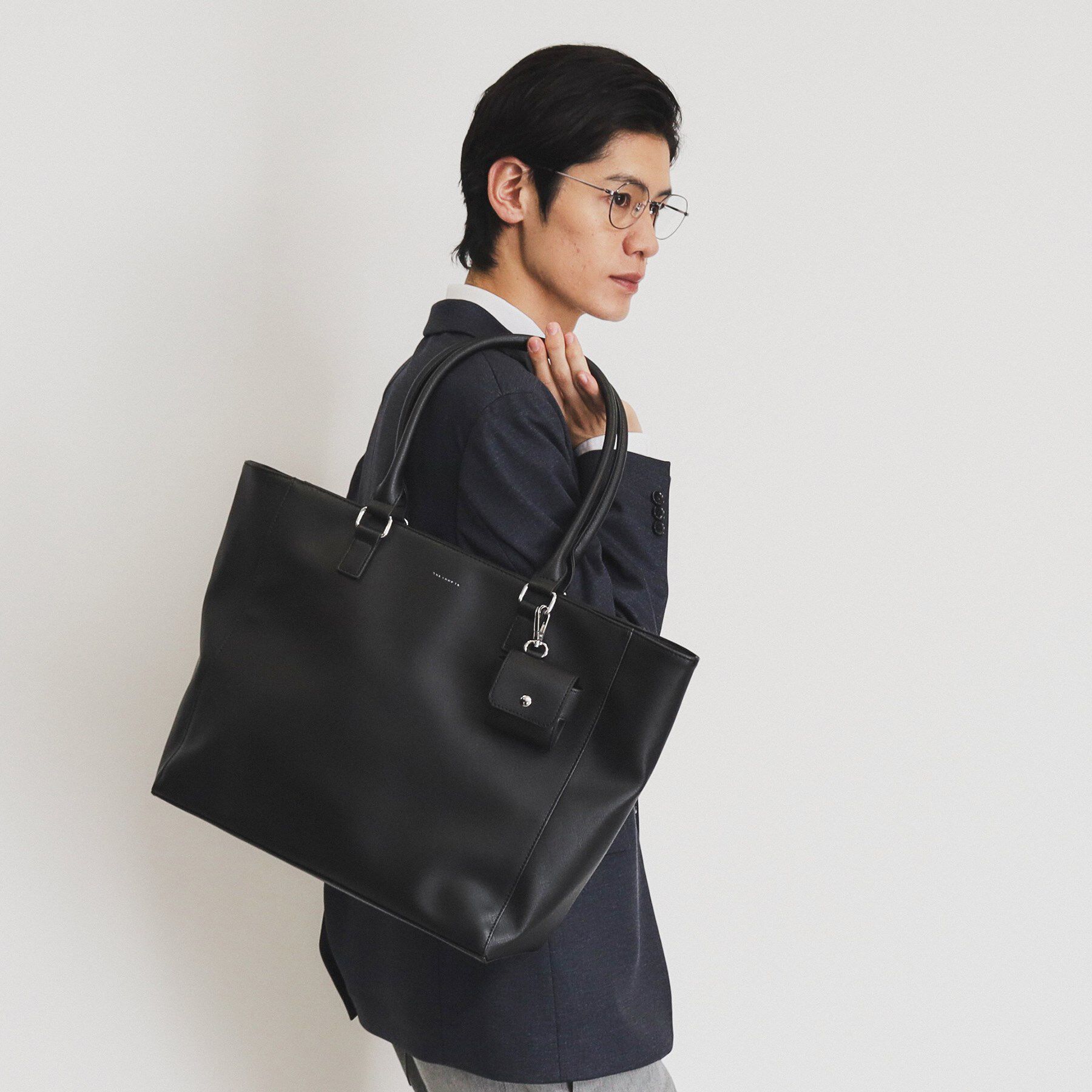 THE SHOP TK「【ご好評につき再入荷！！】合皮トートバッグ イヤホンケース付き/A$収納可/PCスリーブ付き/ビジネ」|トートバッグ|