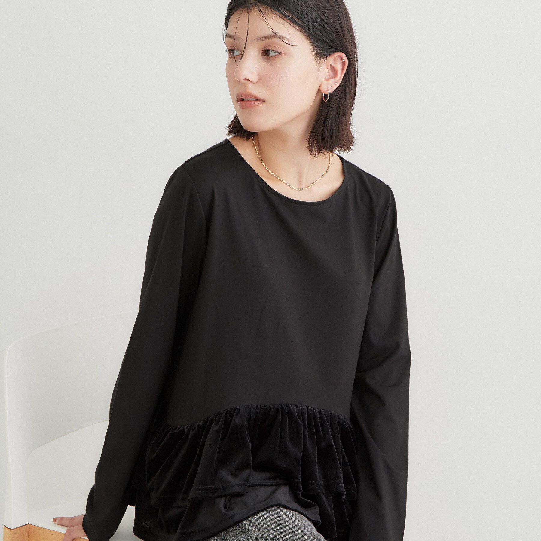 THE SHOP TK「フリルベロアペプラムトップス」|Tシャツ・カットソー|ブラック(019)