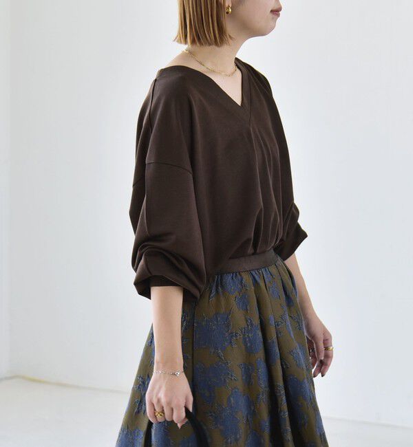 quaranciel「《予約》〈洗濯機可能〉シアー ダンボール ボタン Vネック ルーズ プルオーバー」|Tシャツ・カットソー|