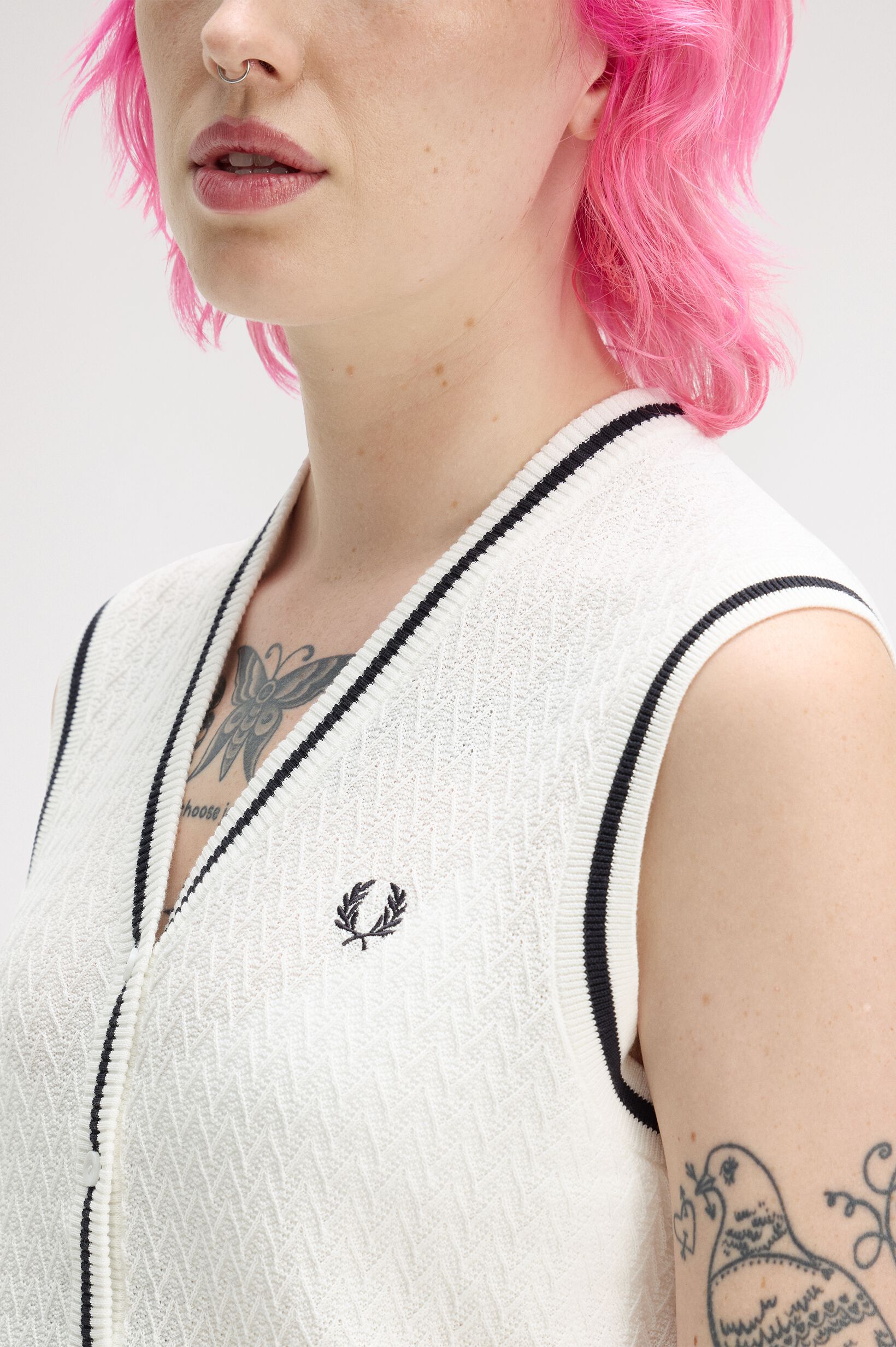 FRED PERRY 「Button Through Textured Knit Tank／ボタンスルーテクスチャーニットベスト」|タンクトップ|