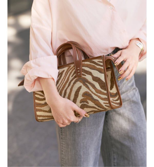 Spick and Span「《一部店舗+WEB限定》A VACATION/ア ヴァケーション SABRINA ZEBRA/A」|ショルダー・メッセンジャー|
