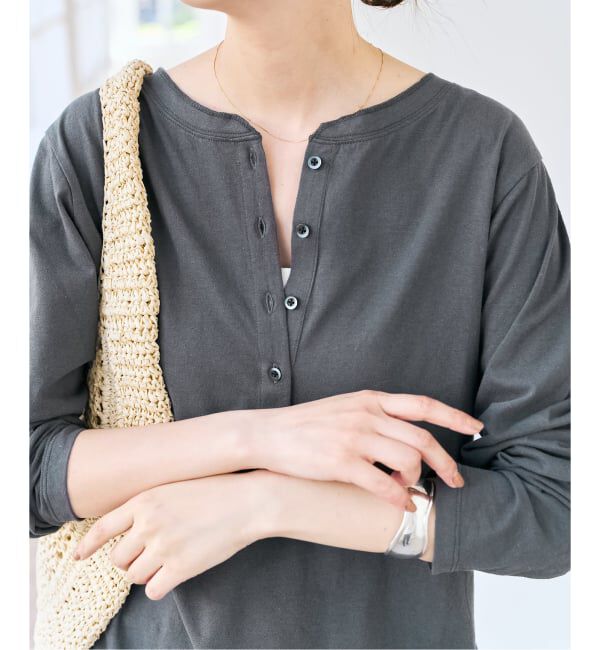 Spick and Span「リネン混ヘンリーネックTシャツ」|Tシャツ・カットソー|