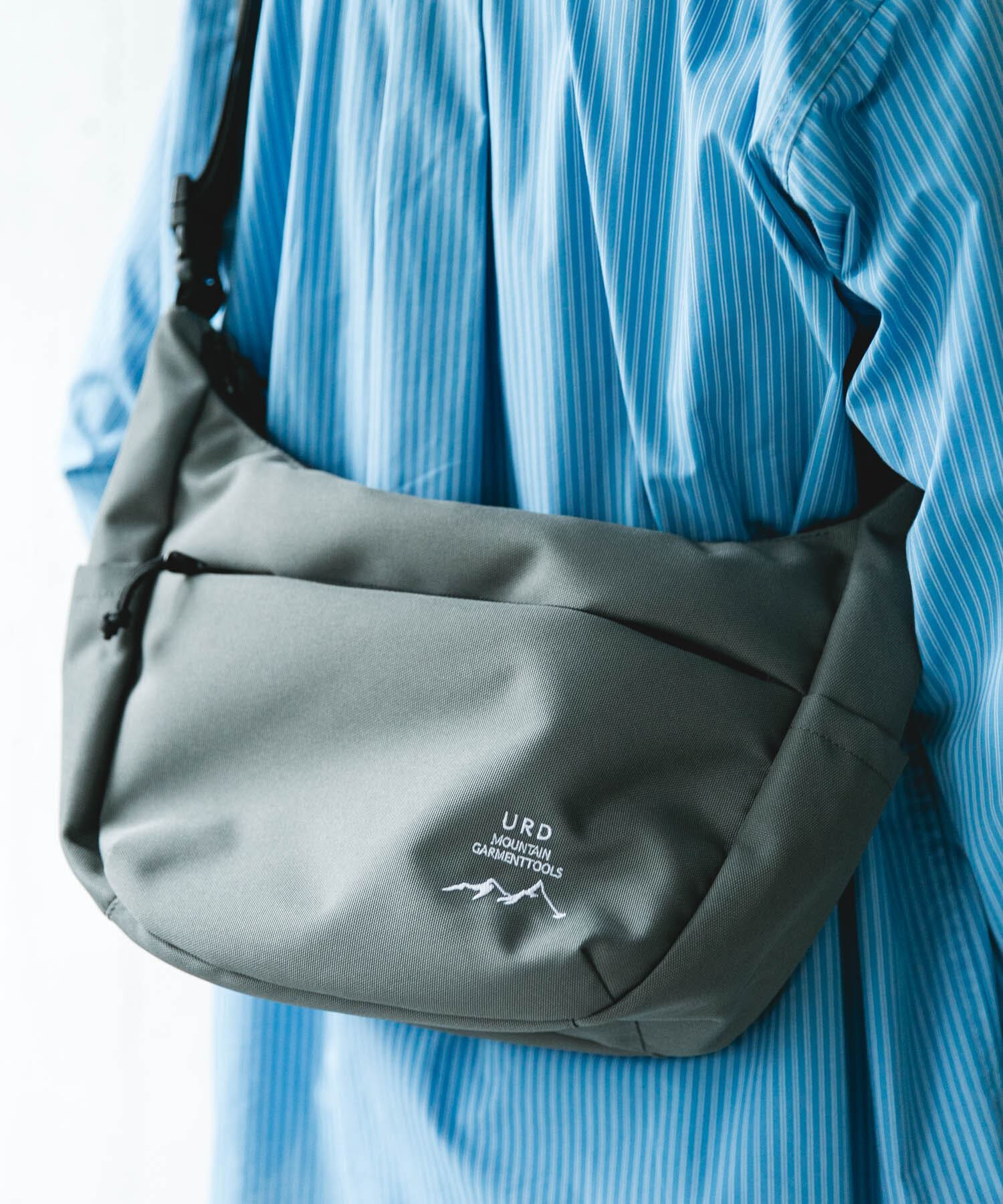URBAN RESEARCH DOORS「URD SHOULDER BAG」|ショルダー・メッセンジャー|グレー