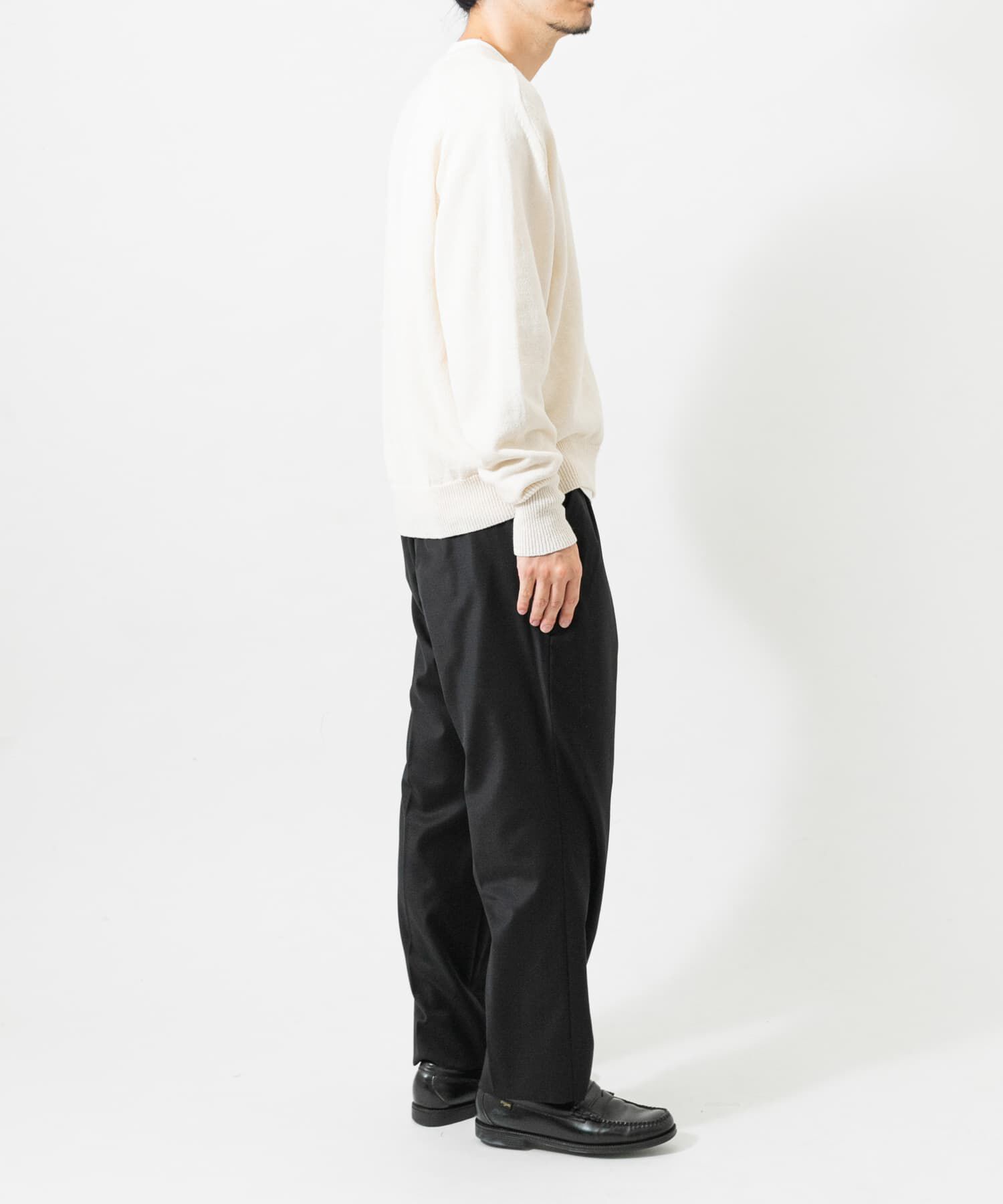 URBAN RESEARCH「new basic　WASHI WOOL V-NECK KNIT」|ニット・セーター|