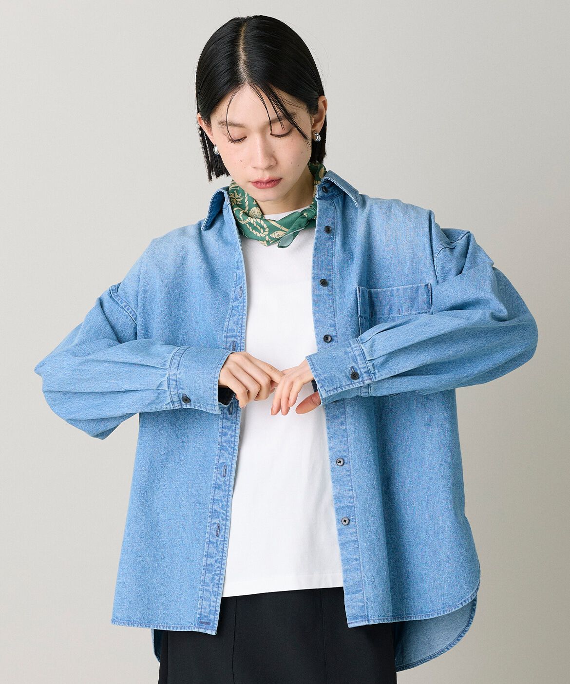 DAY by DAY it&rsquo;s international「オーバーサイズデニムシャツ｜ダメージで魅せる旬顔デニムシャツ」|シャツ・ブラウス|