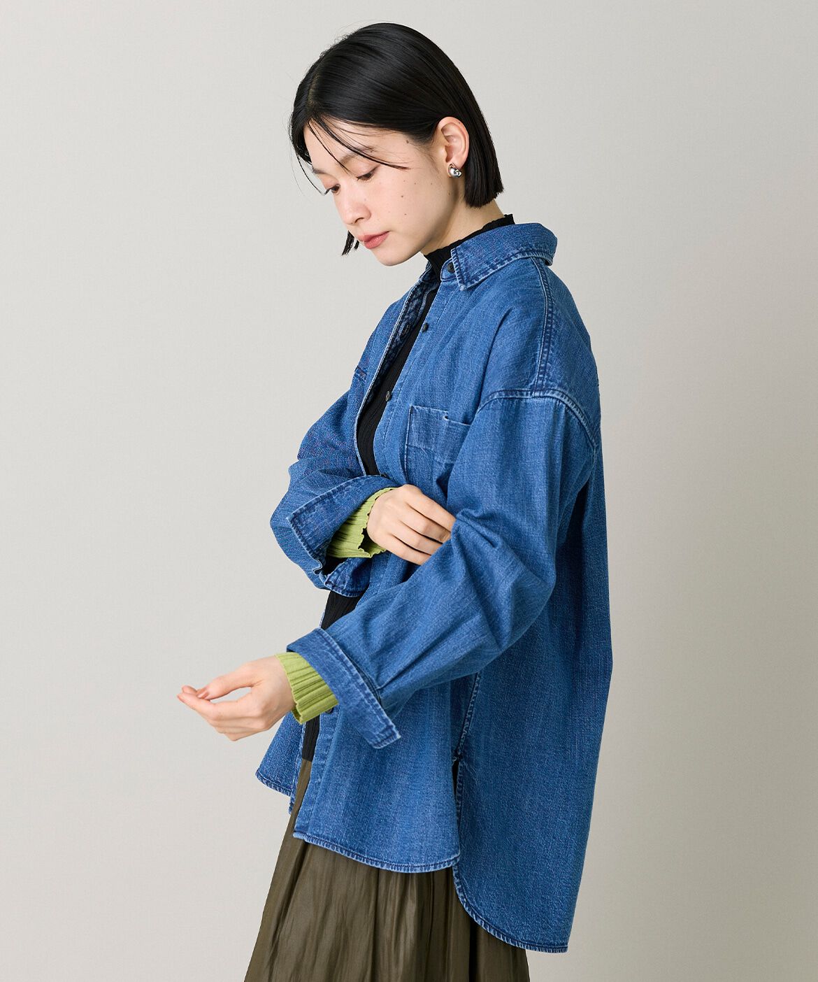 DAY by DAY it&rsquo;s international「オーバーサイズデニムシャツ｜ダメージで魅せる旬顔デニムシャツ」|シャツ・ブラウス|