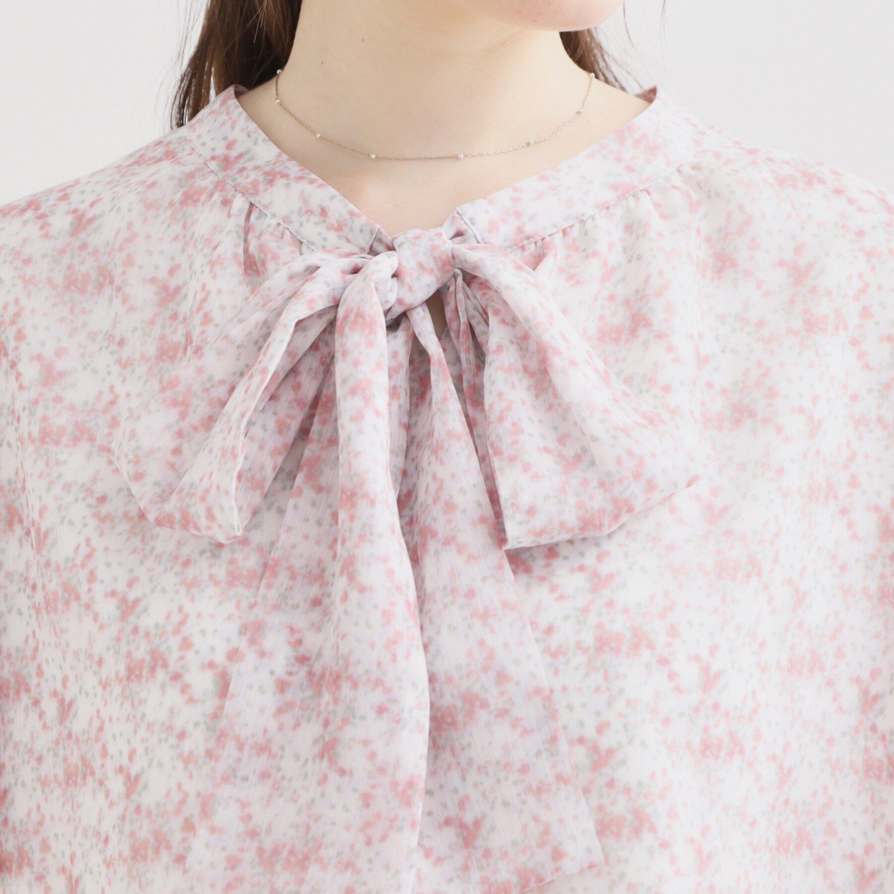Couture broach「【洗える】リボンボウタイ 小花柄ブラウス」|シャツ・ブラウス|