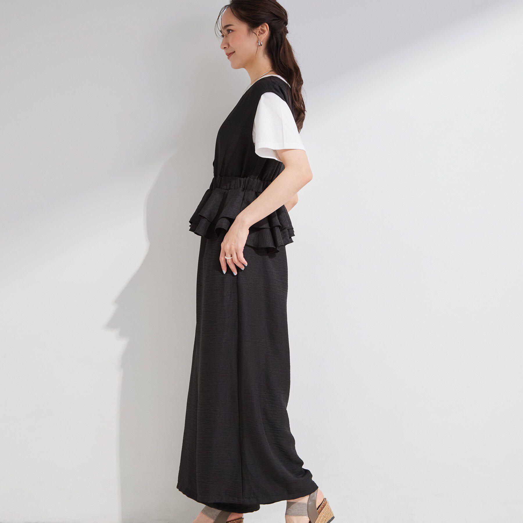 SHOO･LA･RUE「【S-LL/洗濯機可】ラクにキレイに Vネックペプラムオールインワン」|オールインワン|