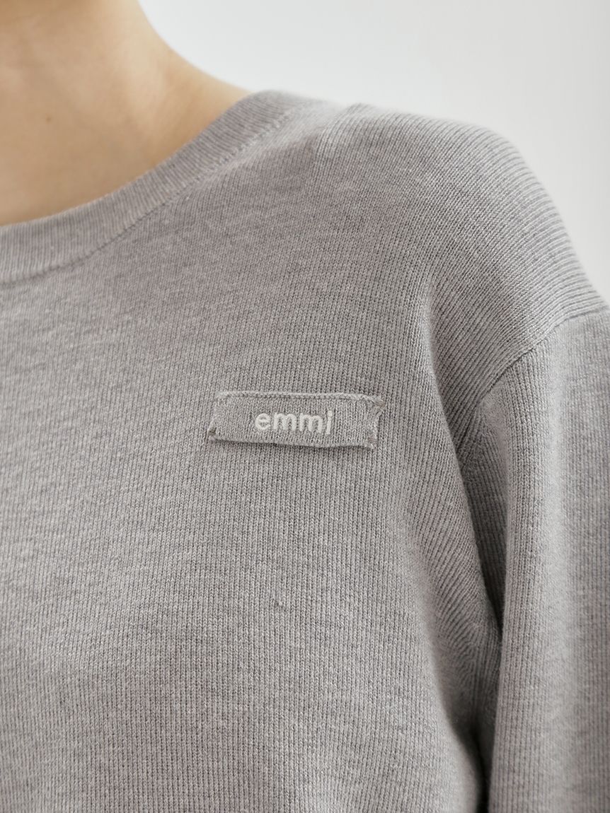 emmi atelier「【ONLINE限定カラーあり】emmiロゴクルーネックプルオーバー」|ニット・セーター|
