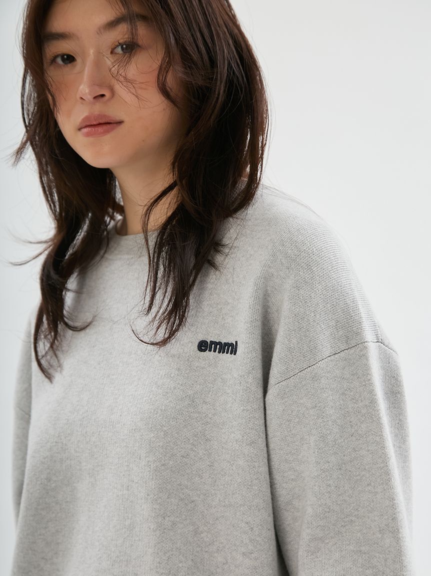 emmi atelier「【ONLINE限定カラーあり】emmiロゴスウェットライクニット」|ニット・セーター|