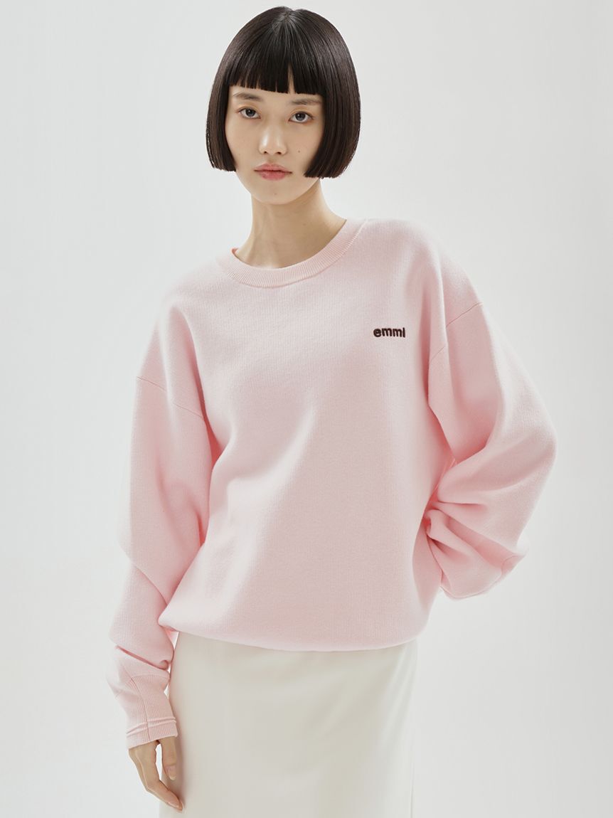 emmi atelier「【ONLINE限定カラーあり】emmiロゴスウェットライクニット」|ニット・セーター|