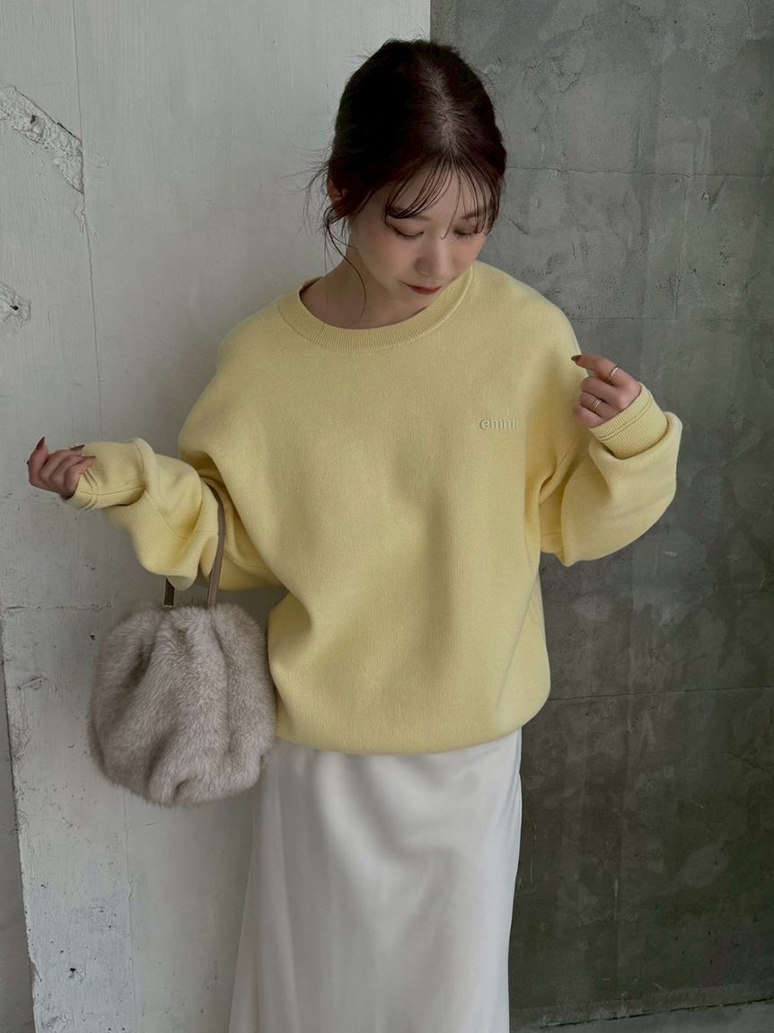 emmi atelier「【ONLINE限定カラーあり】emmiロゴスウェットライクニット」|ニット・セーター|YEL