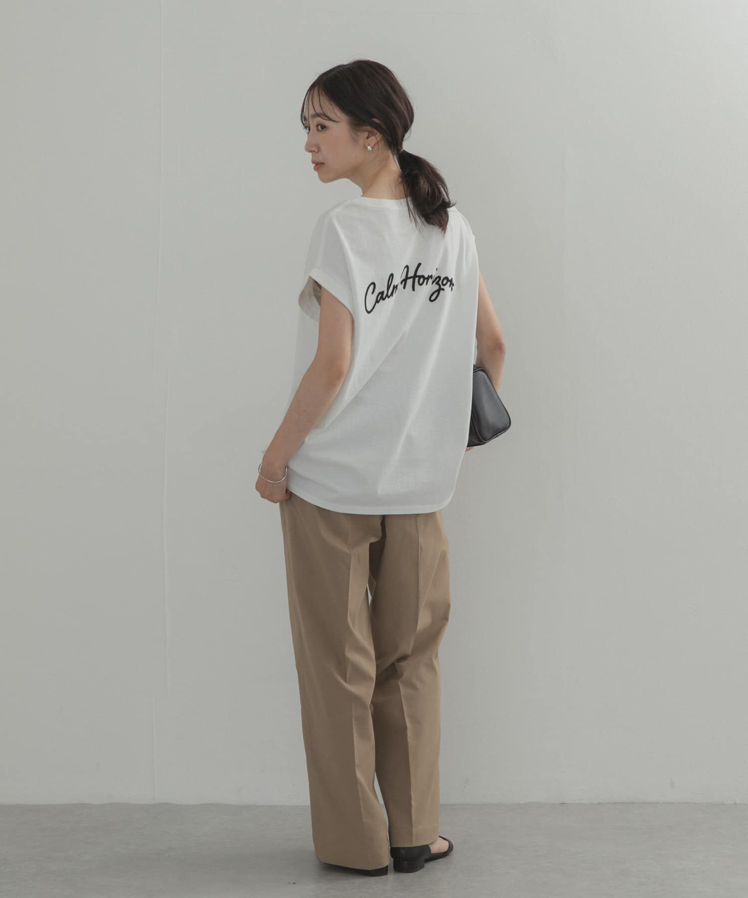 URBAN RESEARCH DOORS「刺繍ロゴTシャツ」|Tシャツ・カットソー|