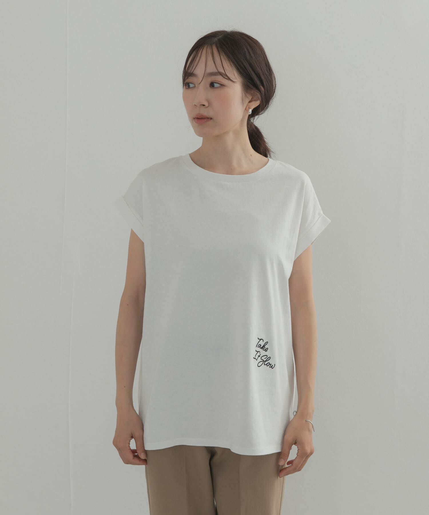 URBAN RESEARCH DOORS「刺繍ロゴTシャツ」|Tシャツ・カットソー|