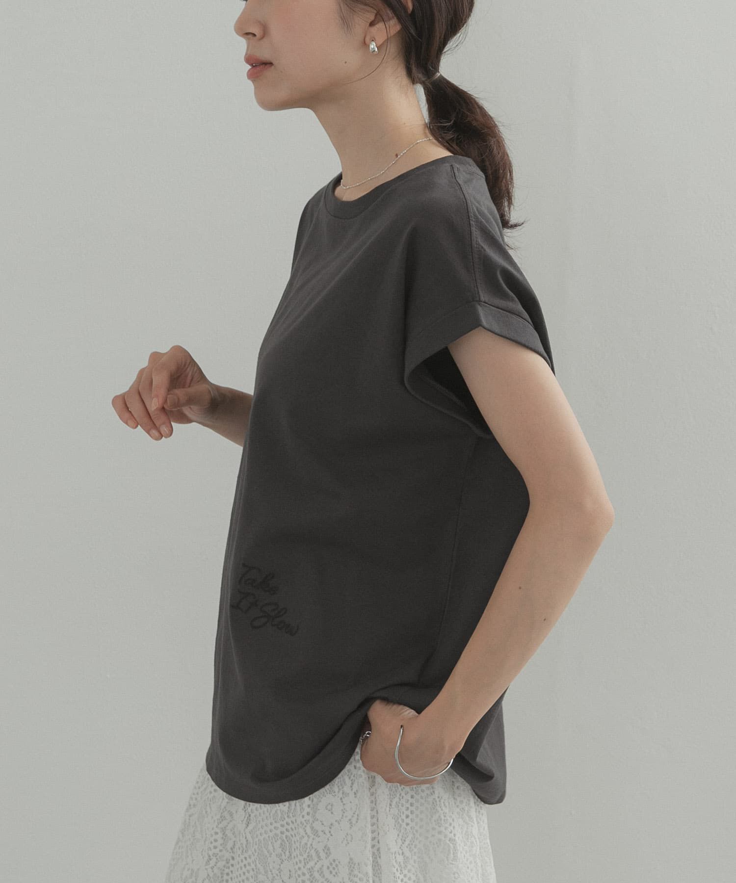 URBAN RESEARCH DOORS「刺繍ロゴTシャツ」|Tシャツ・カットソー|