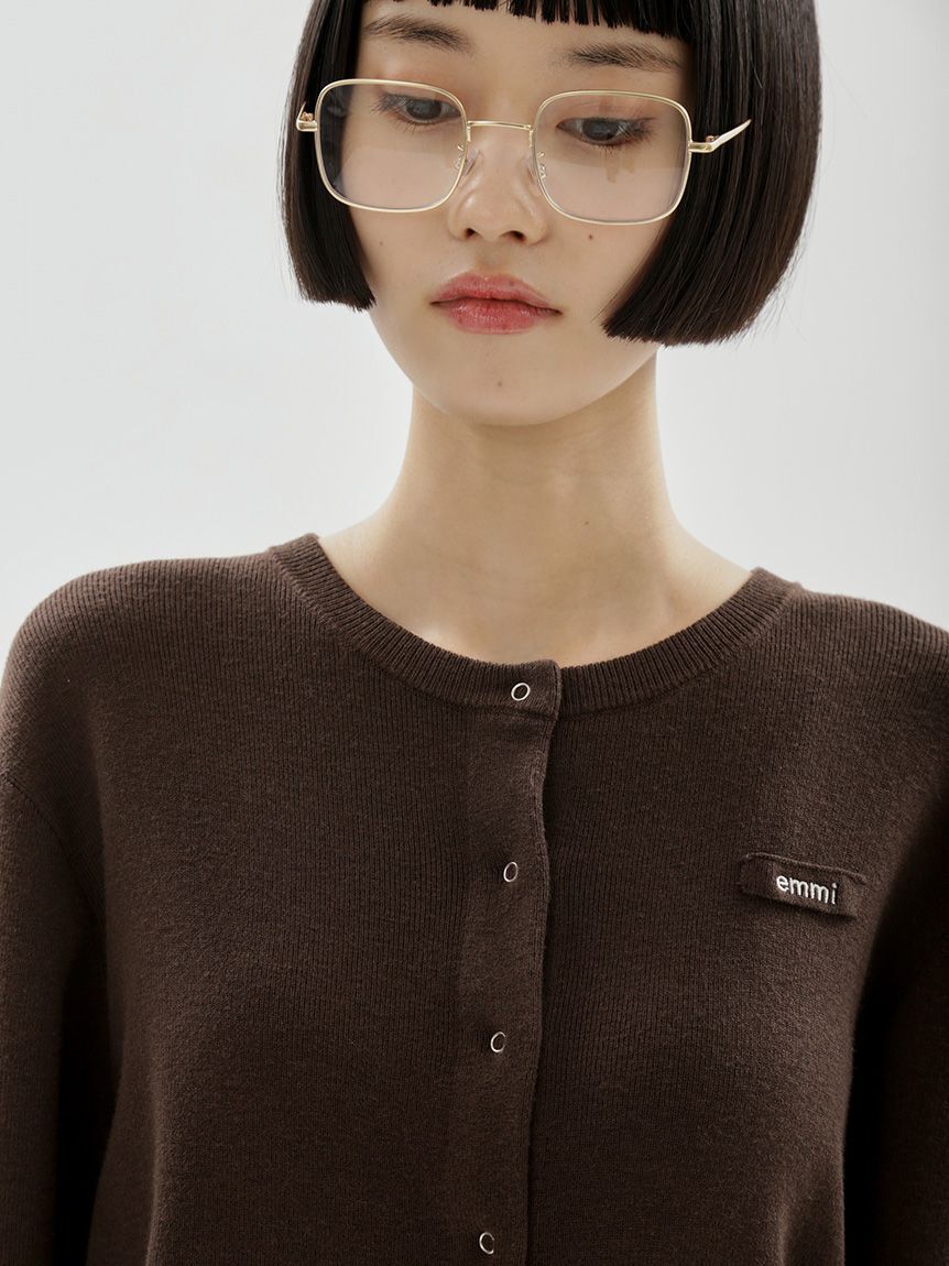 emmi atelier「【ONLINE限定カラーあり】emmiロゴクルーネックニットカーディガン」|カーディガン|