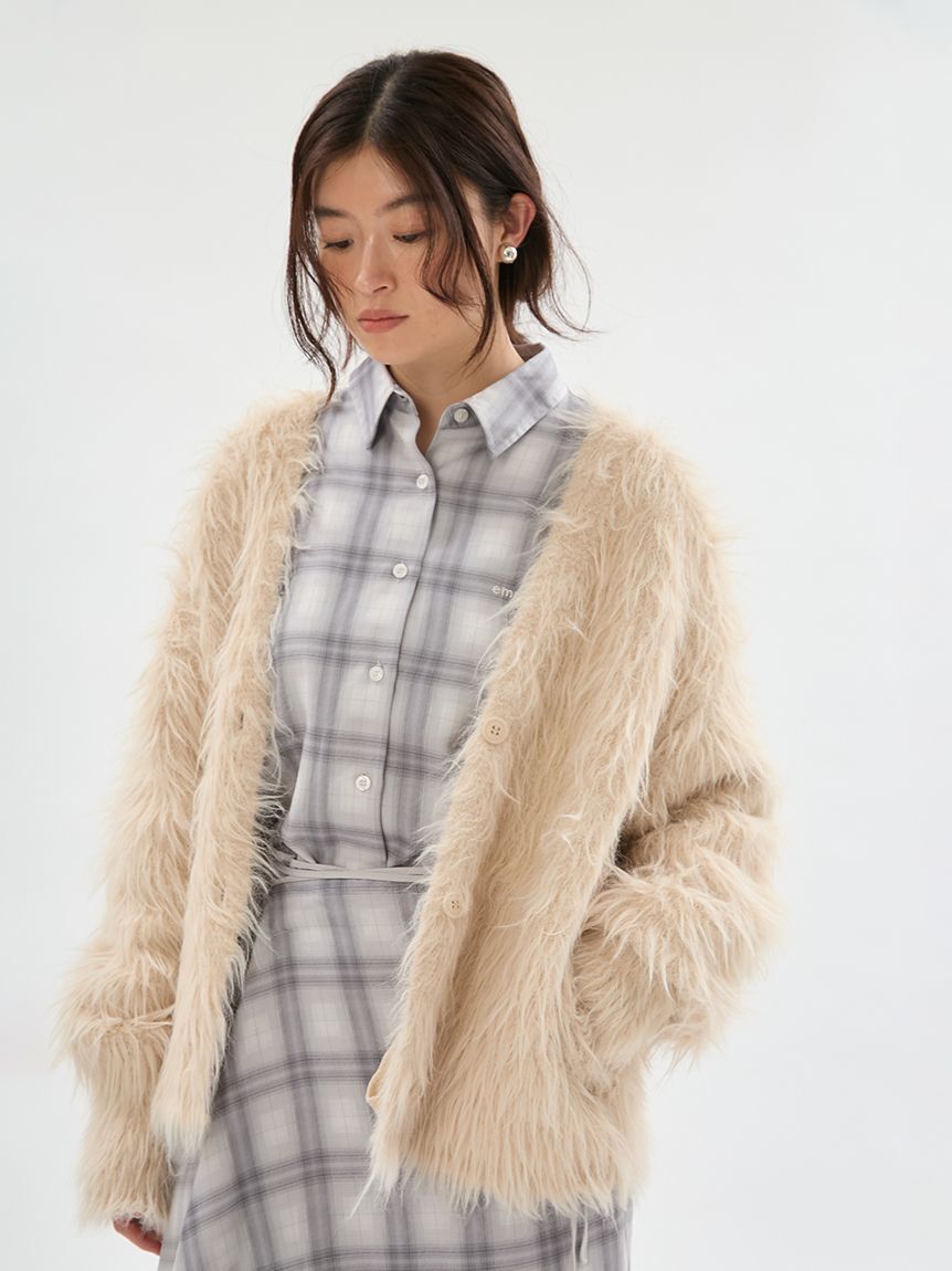 emmi atelier「Vネックシャギーニットカーディガン」|カーディガン|