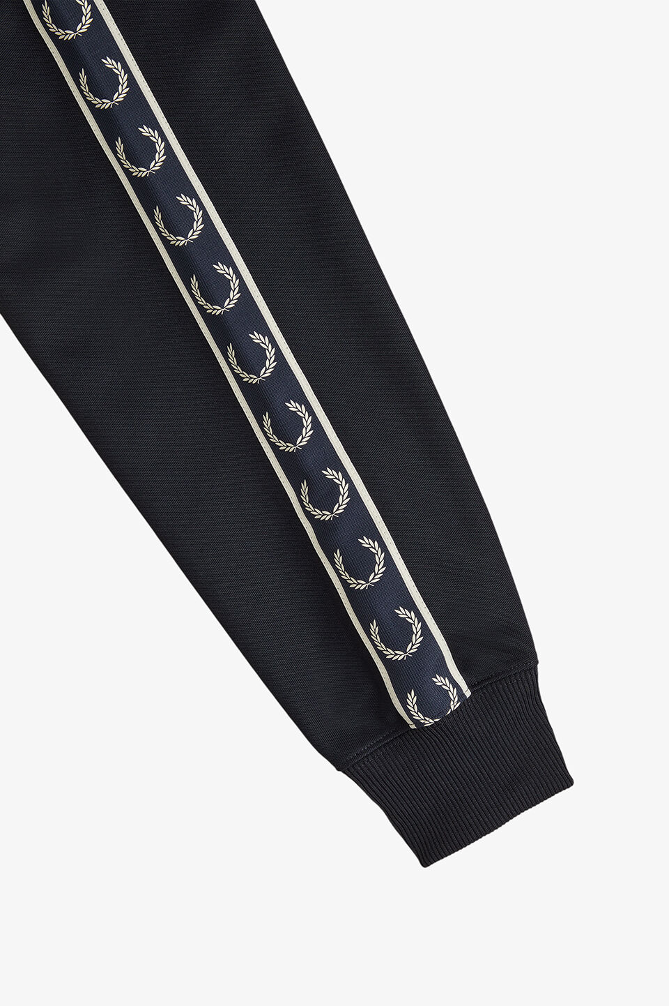 FRED PERRY 「Taped Track Jacket／フレッドペリートラックジャケット」|スウェット・ジャージ|