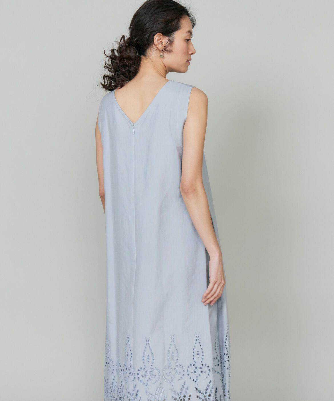 la veille by SUPERIOR CLOSET「ボーラ―刺繍ワンピース　」|ワンピース|