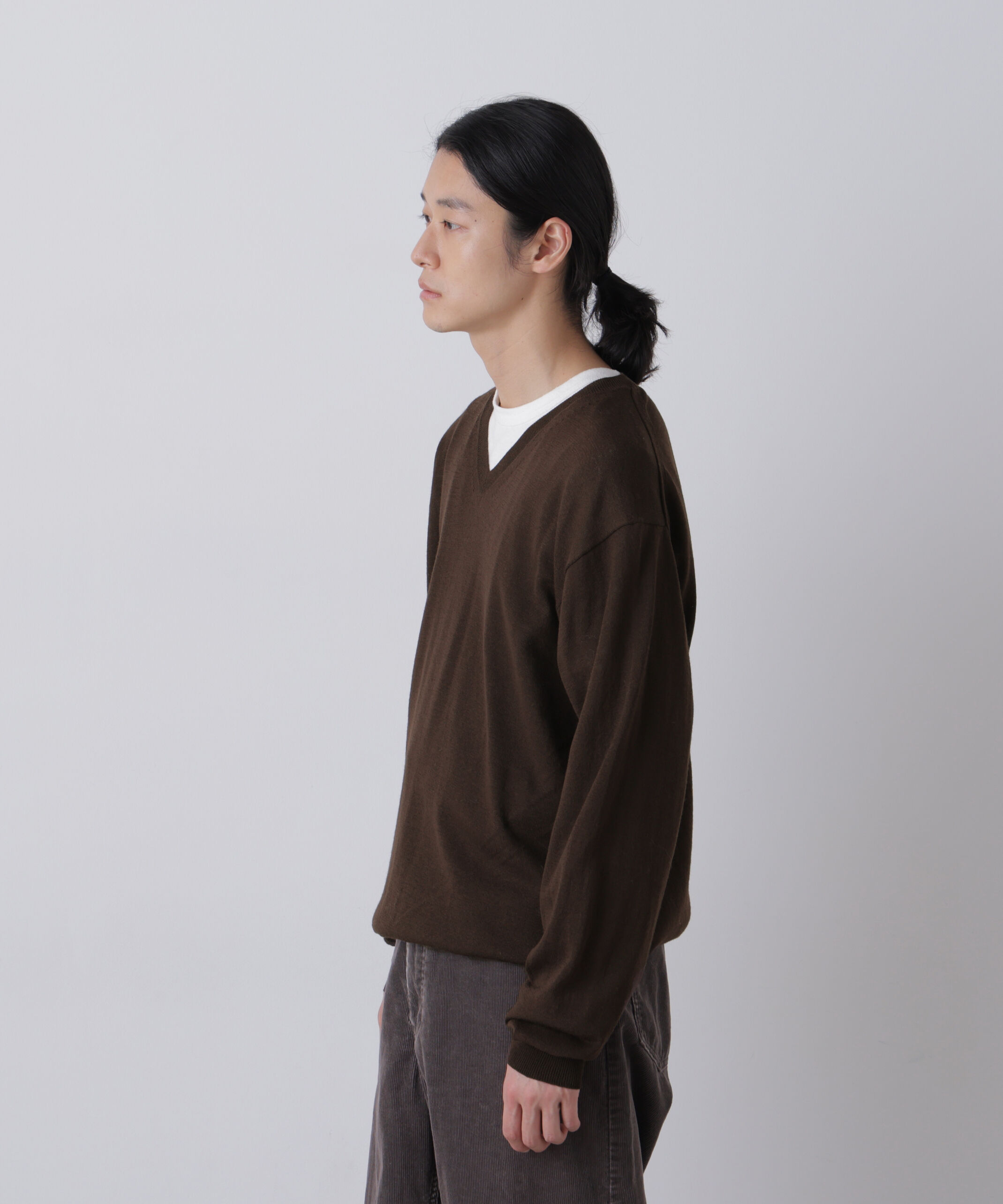 YLEVE 「YLEVE / HIGH TWIST FINE WOOL V-NECK PULLOVER」|ニット・セーター|
