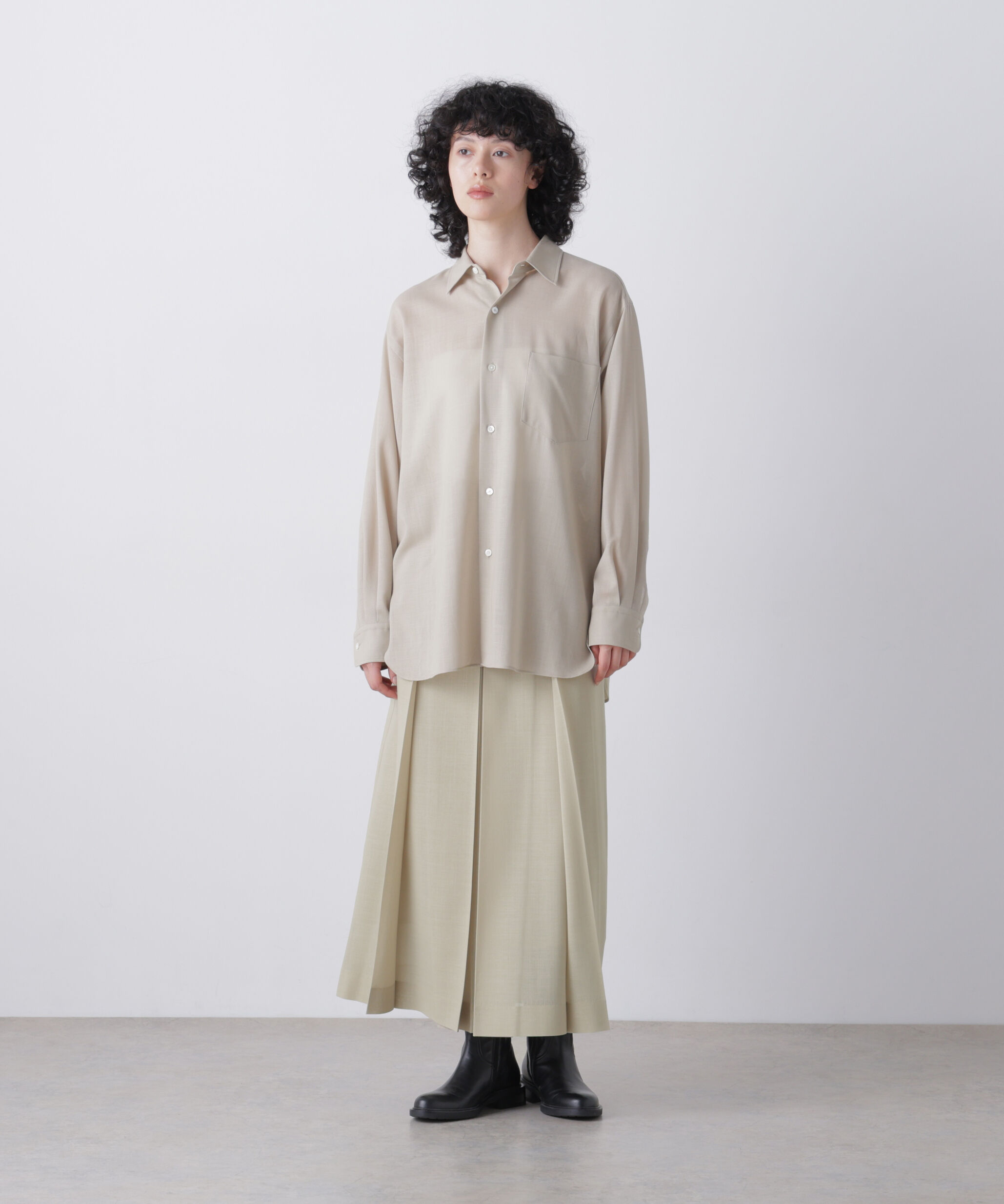 YLEVE 「YLEVE / 2/72 SUPER 100&rsquo;s WOOL HIGH-TWIST VOILE SKIRT」|スカート|