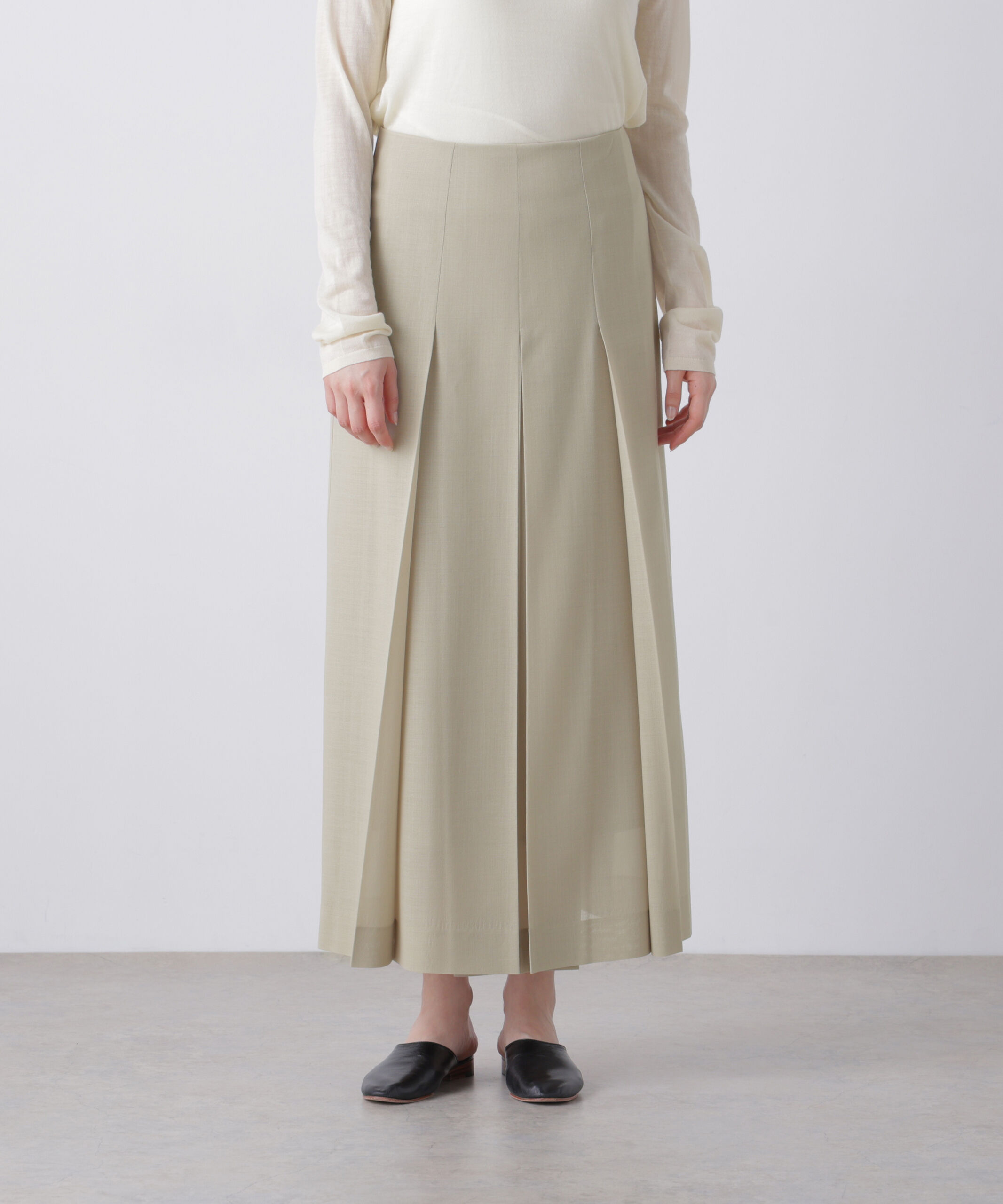 YLEVE 「YLEVE / 2/72 SUPER 100&rsquo;s WOOL HIGH-TWIST VOILE SKIRT」|スカート|