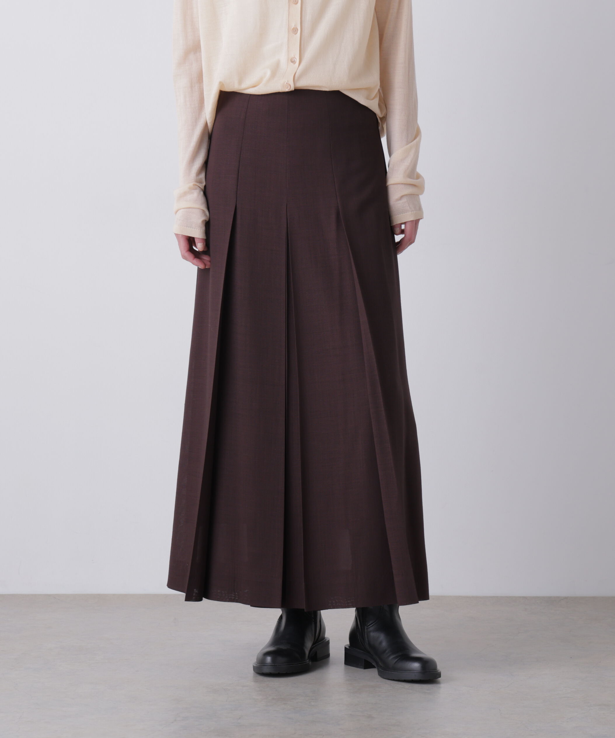 YLEVE 「YLEVE / 2/72 SUPER 100&rsquo;s WOOL HIGH-TWIST VOILE SKIRT」|スカート|