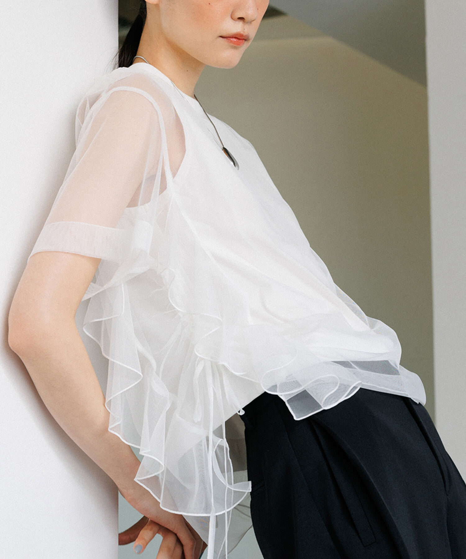 ADAM ET ROPE'「【再入荷・洗える・サステナブル】ギャザーチュールトップス」|その他|ホワイト(10)