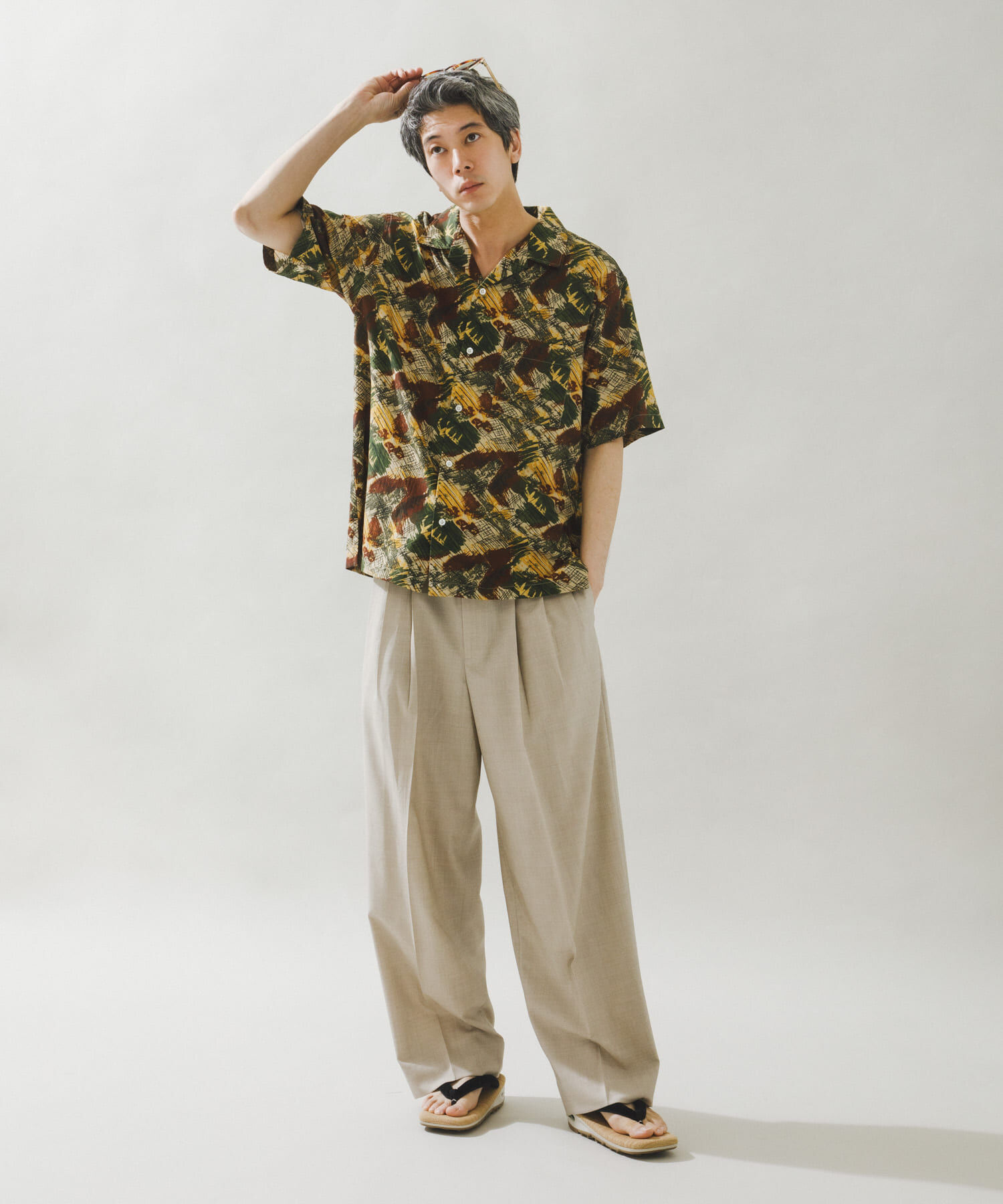 URBAN RESEARCH「LONGCHAMP OPEN COLLAR SHIRTS」|シャツ・ブラウス|