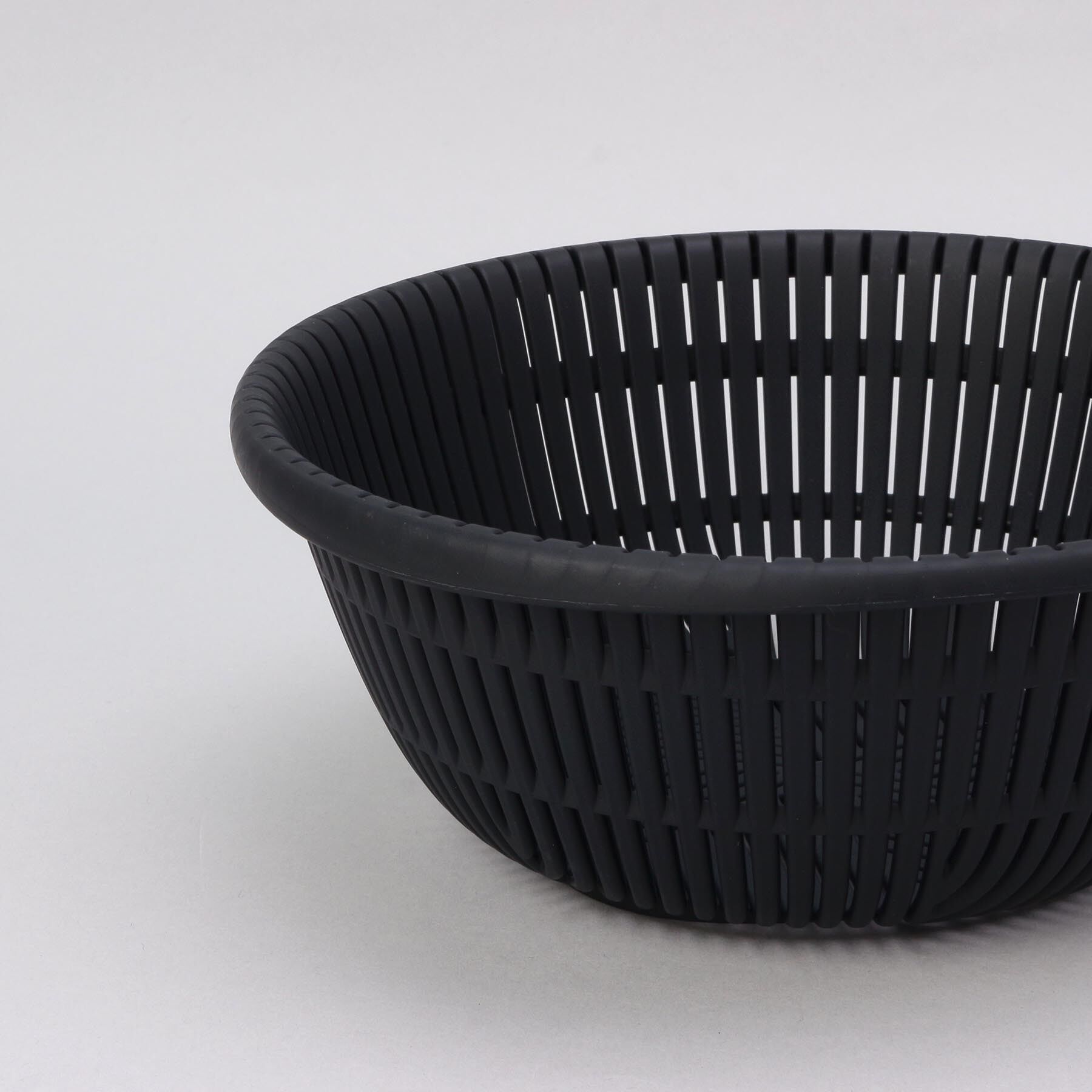 212 KITCHEN STORE「きほんの道具 ザルボウル４点セット 18cm DGY ＜marna  マーナ＞」|食器・キッチングッズ|