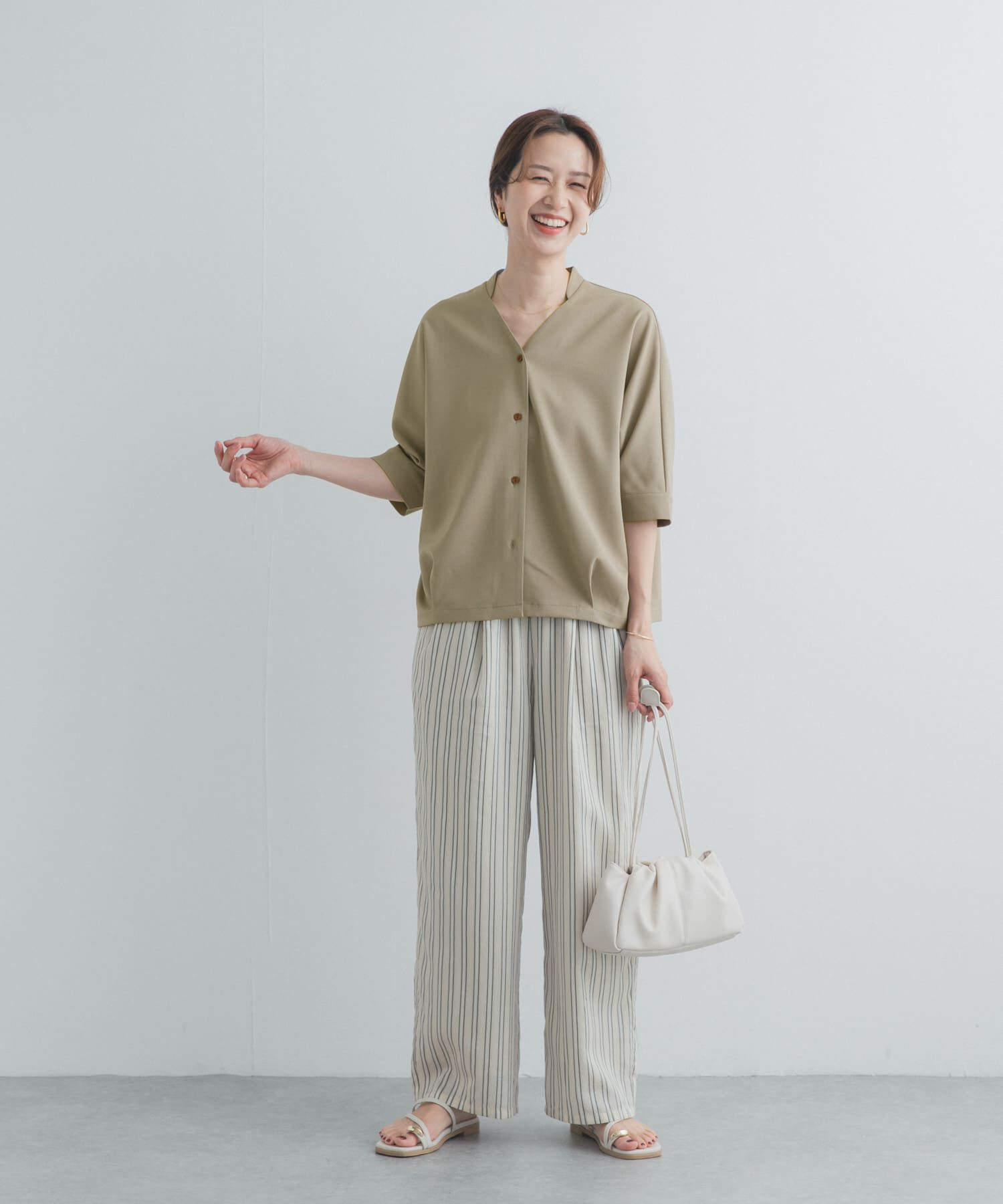 URBAN RESEARCH DOORS「『仁村紗和さん着用』『UR TECH』完声/涼ドルマン半袖シャツ」|シャツ・ブラウス|
