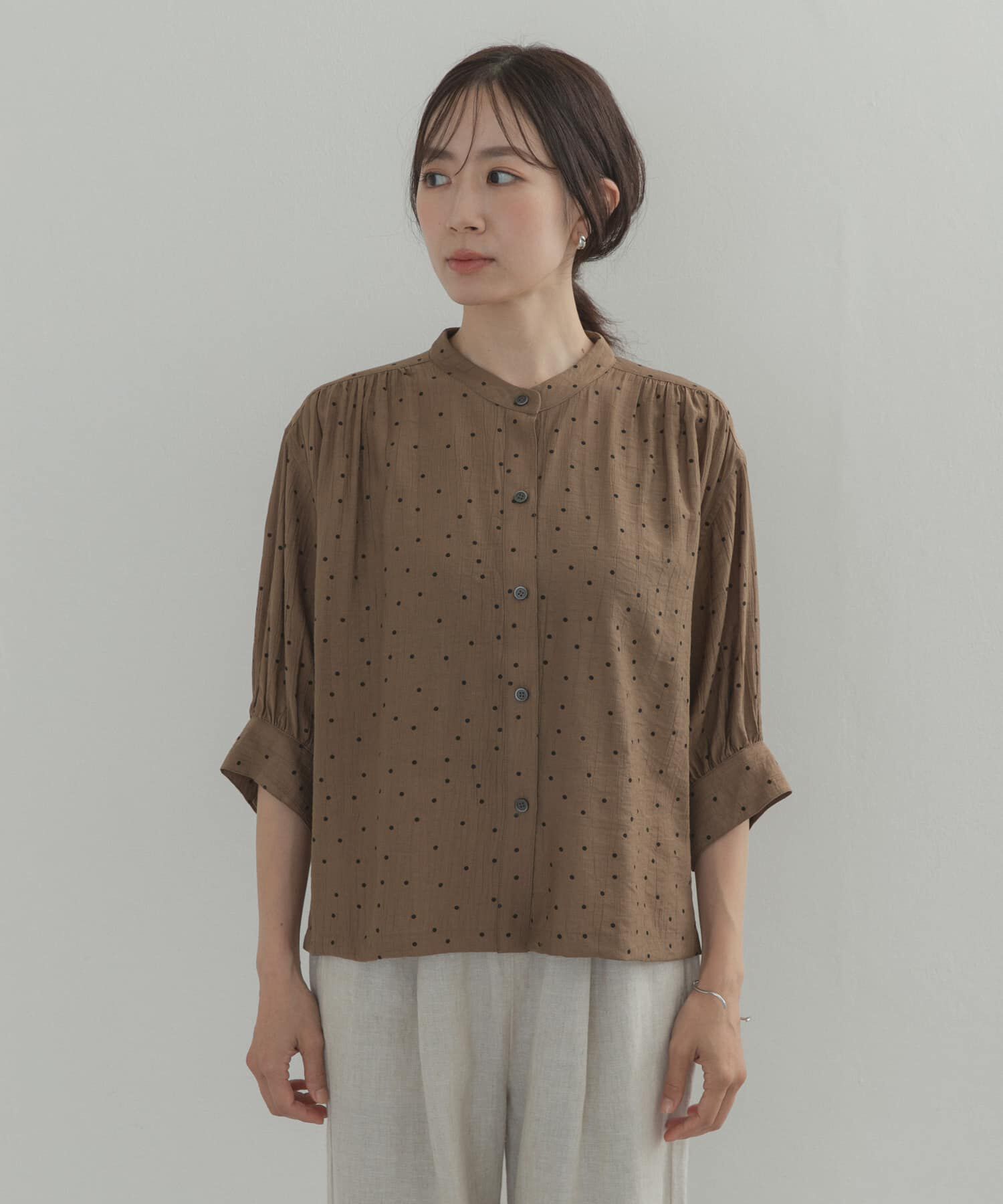 URBAN RESEARCH DOORS「楊柳ドット5分袖ブラウス」|シャツ・ブラウス|