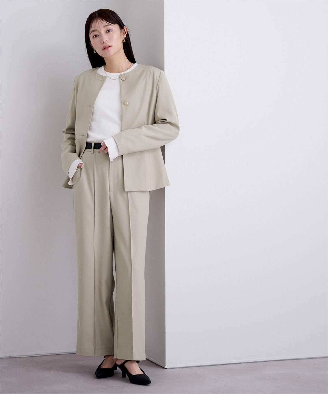 ur's「ピンタックセンタープレスワイドパンツ」|スラックス|