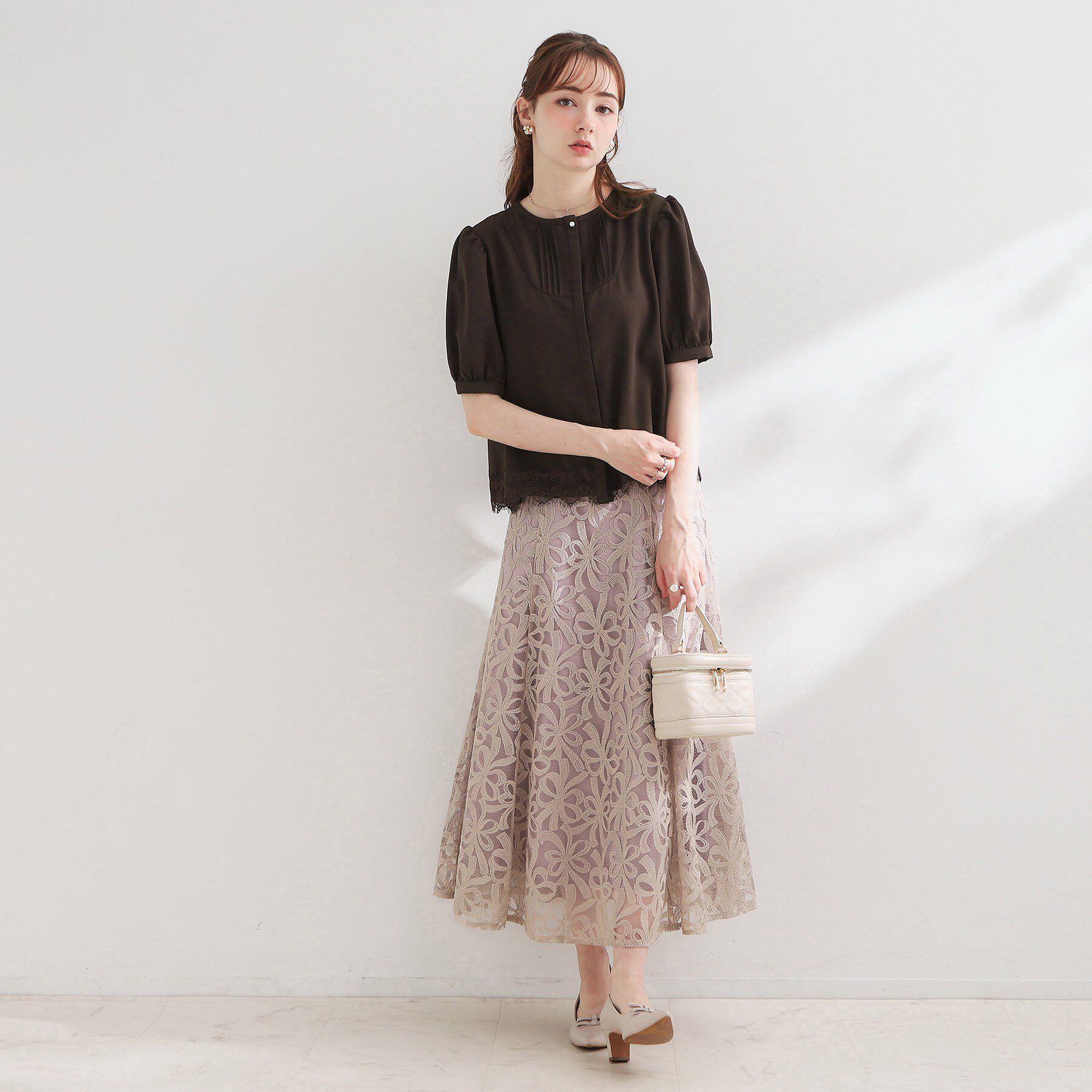 Couture broach「【洗える】ピンタック 裾レース ブラウス」|シャツ・ブラウス|