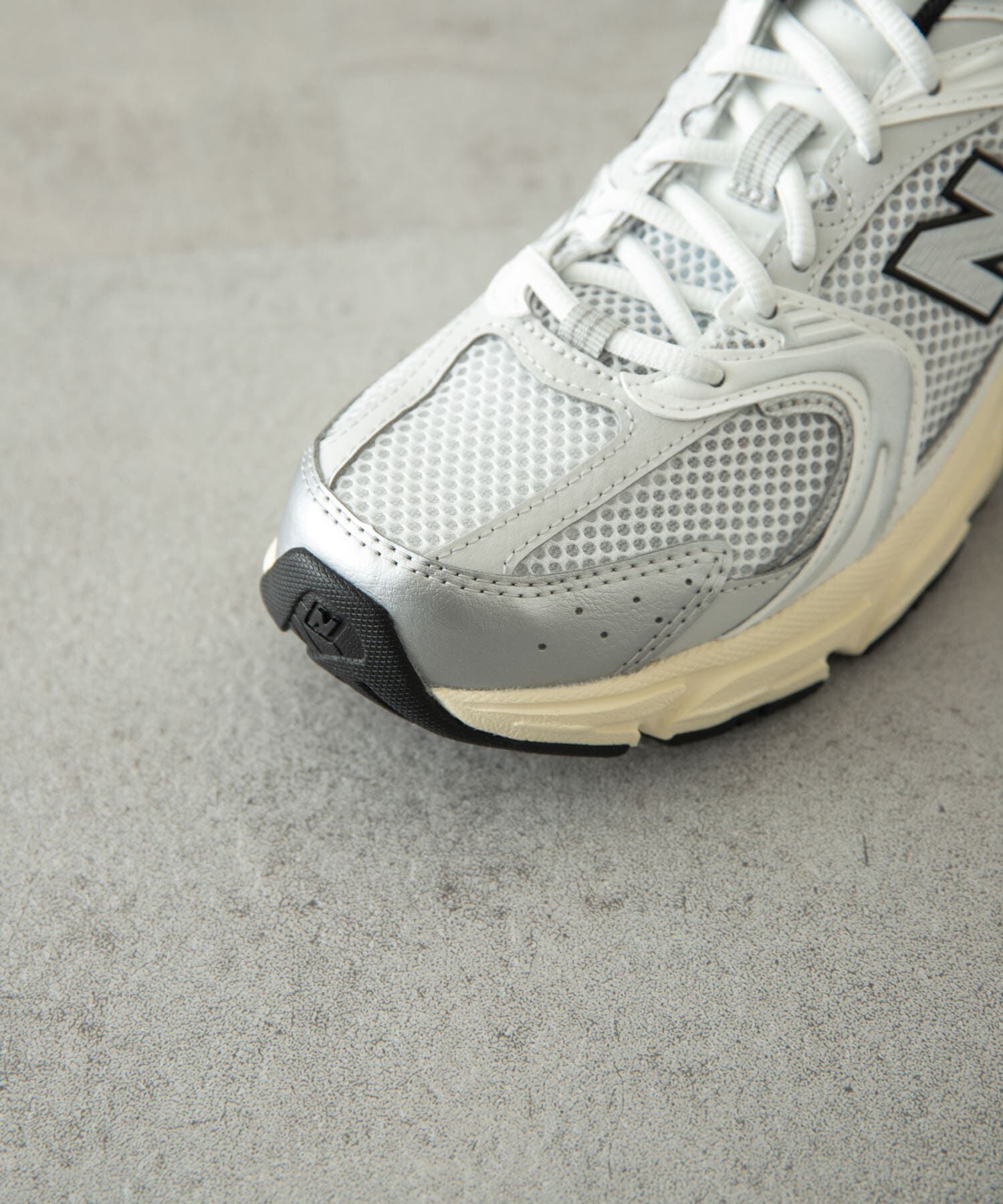 URBAN RESEARCH DOORS「NEW BALANCE　MR530TA」|スニーカー|