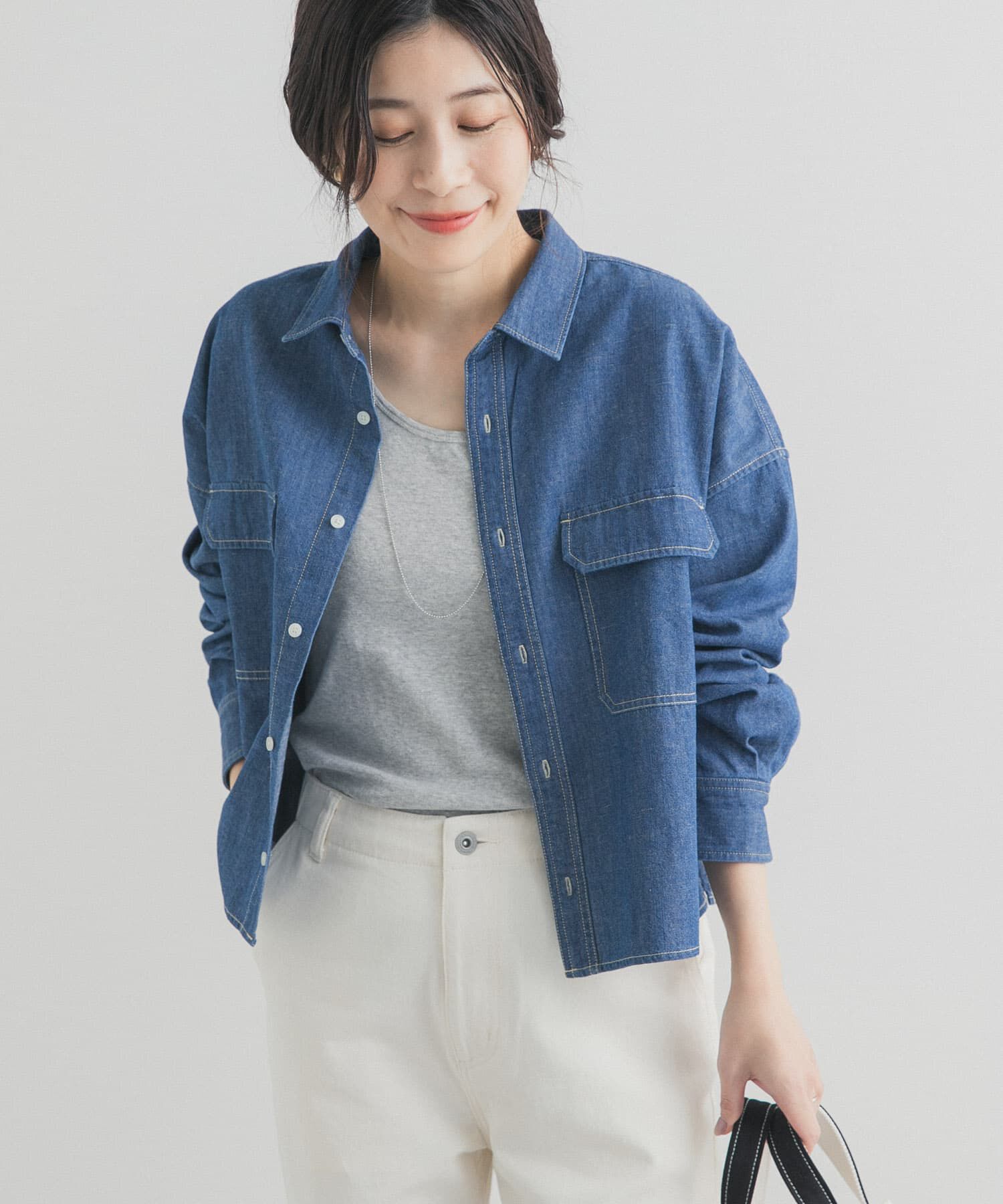 URBAN RESEARCH DOORS「デニムショート丈シャツ」|シャツ・ブラウス|