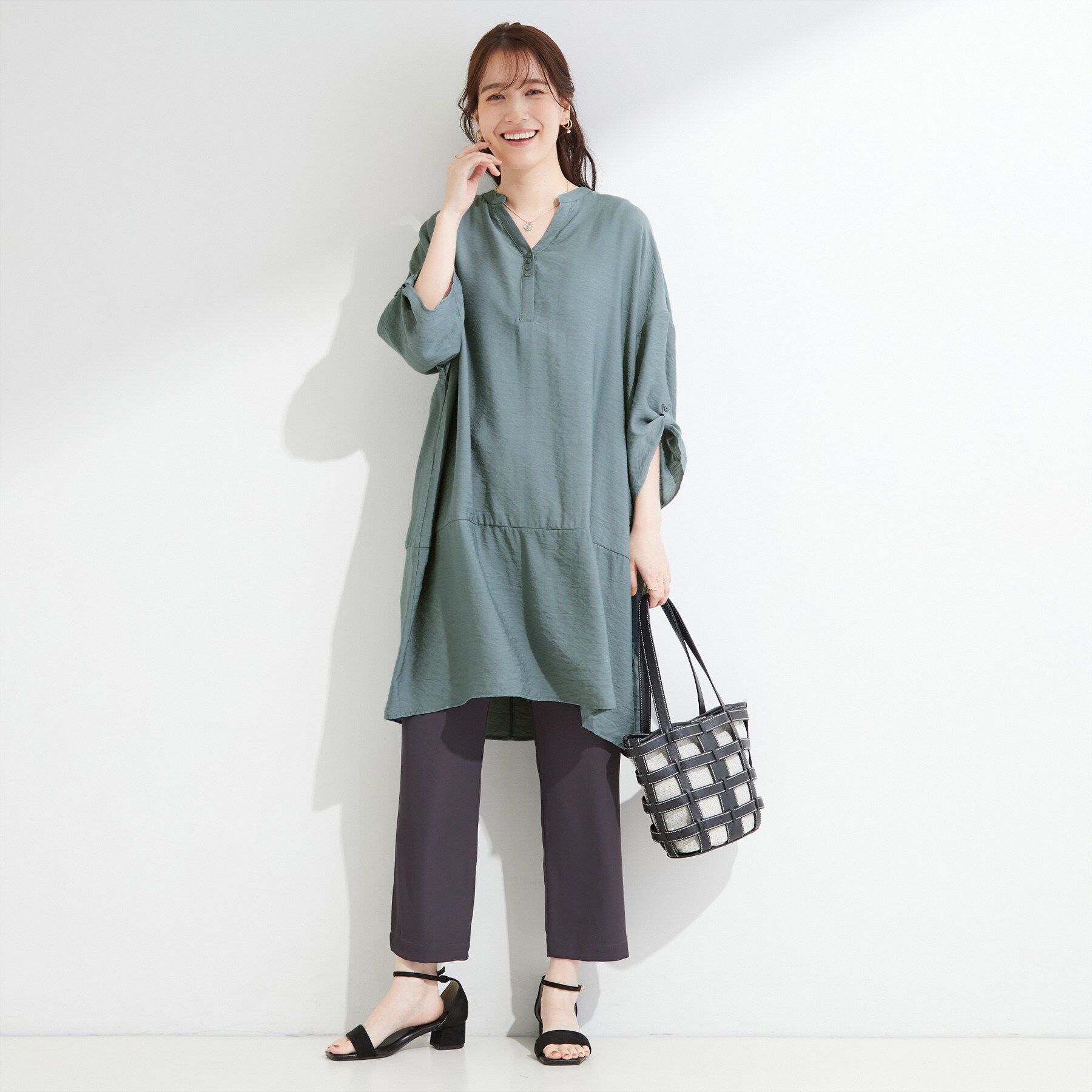 SHOO･LA･RUE「【S-LL/洗濯後しわになりにくい】ゆるっと体型カバー 7分袖コクーンチュニック」|ワンピース|