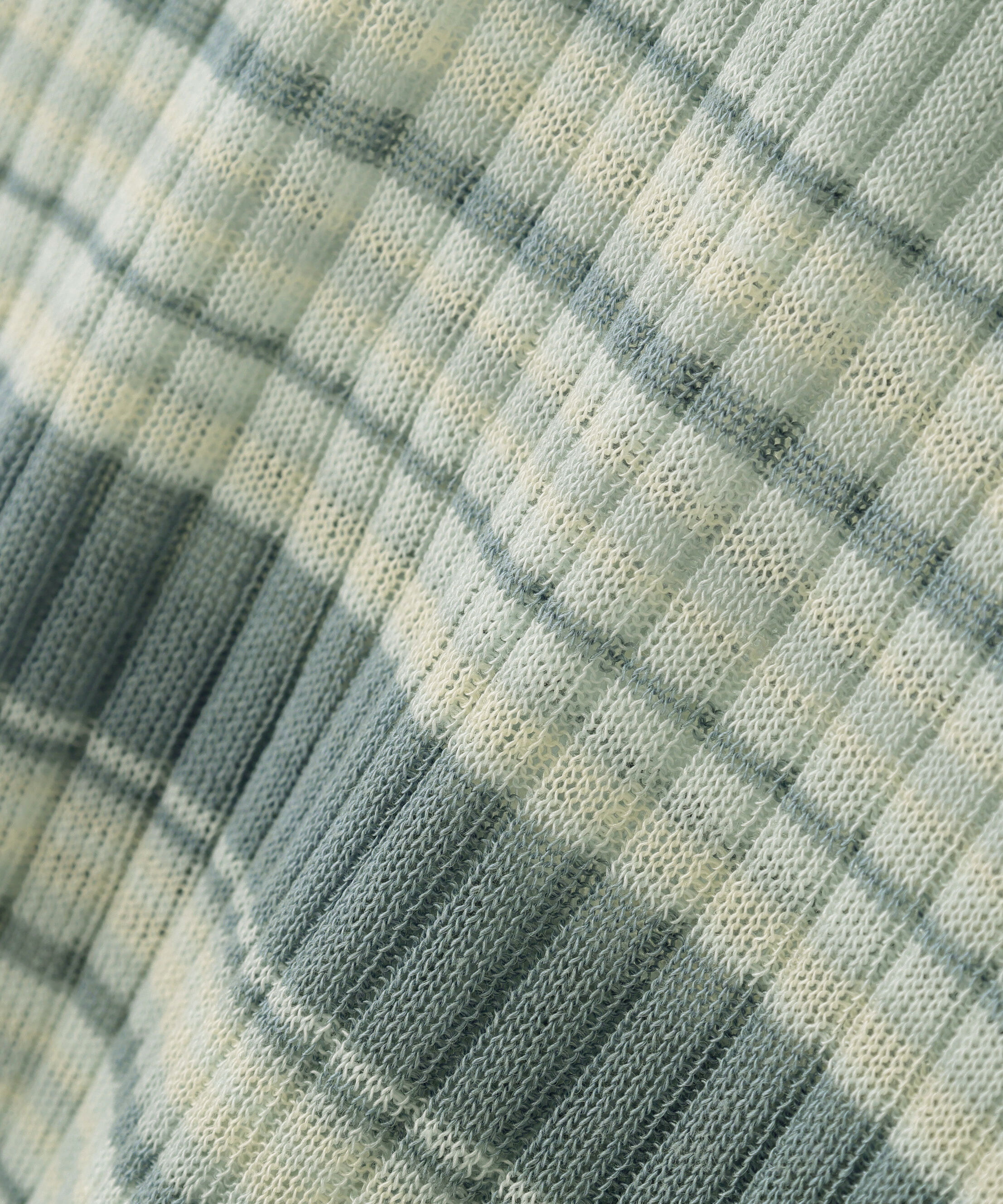 PROPORTION BODY DRESSING「〈a/mie〉ソフトシアーポロ衿ニットトップス26SS」|カーディガン|