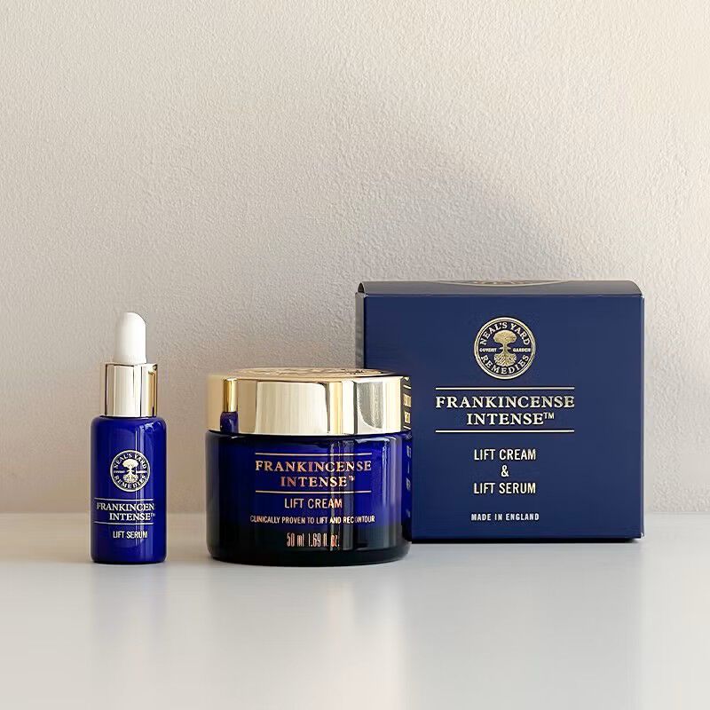 NEAL&rsquo;S YARD REMEDIES「【季節限定】フランキンセンス インテンス リフト ビューティセット」|美容液・オイル・クリーム|