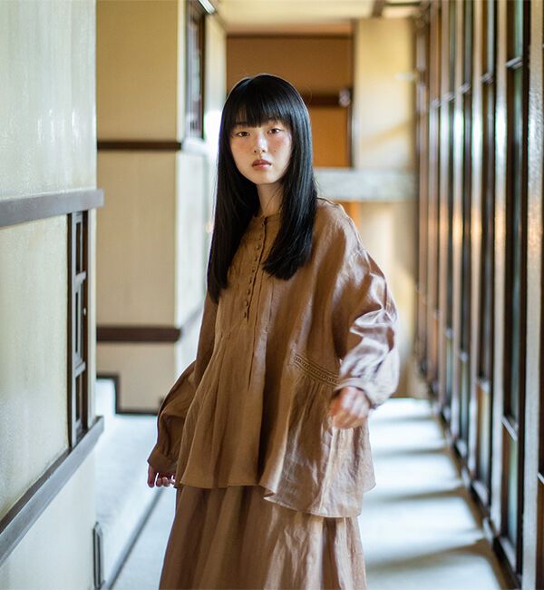 オオカミとフクロウ「オオカミと旅立ちのあなたへ」|シャツ・ブラウス|ブラウン